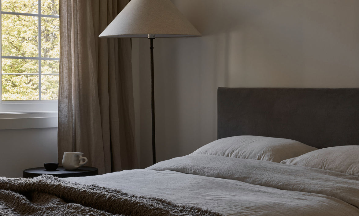 Nº66/Antique Bedroom Furniture