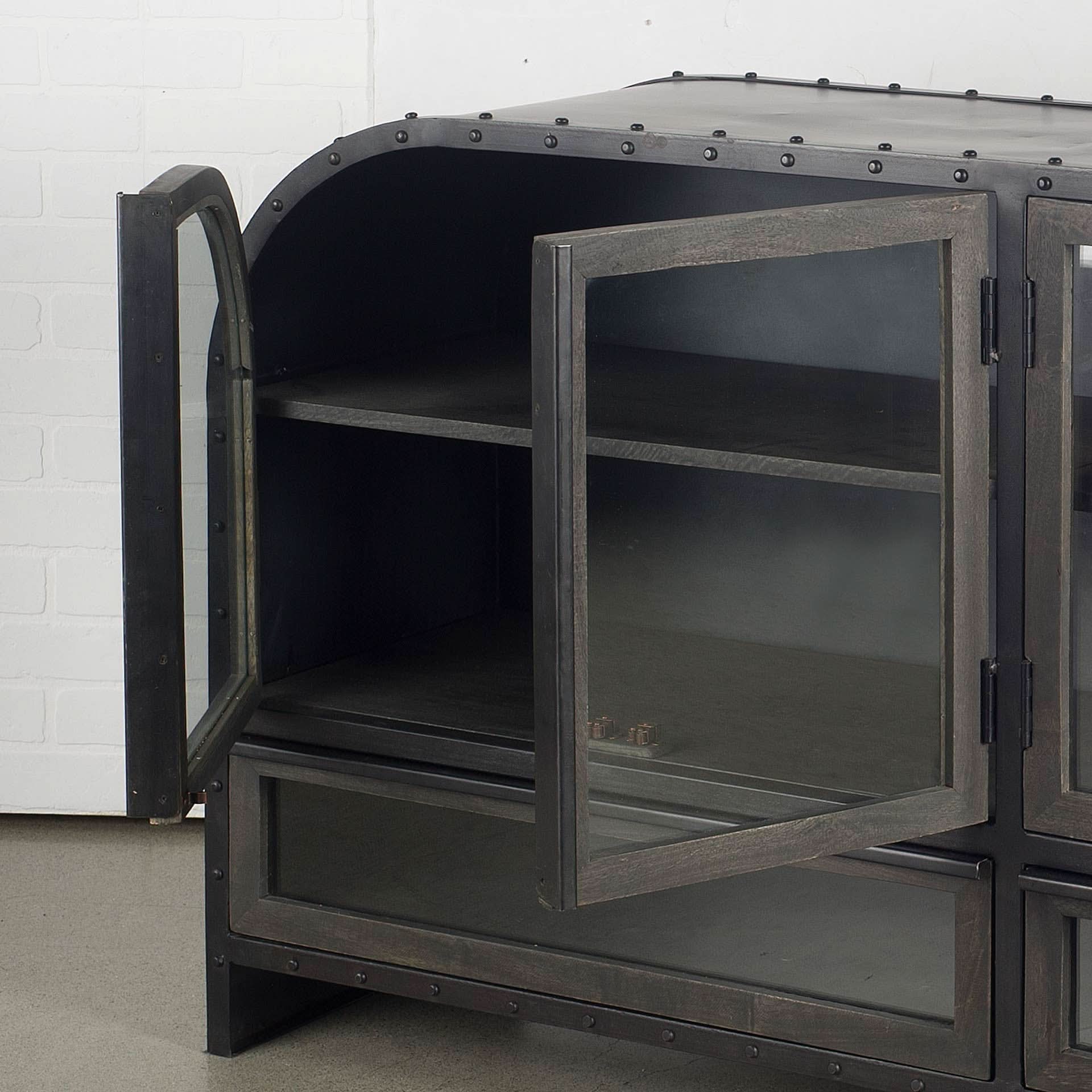 solo/cabinet