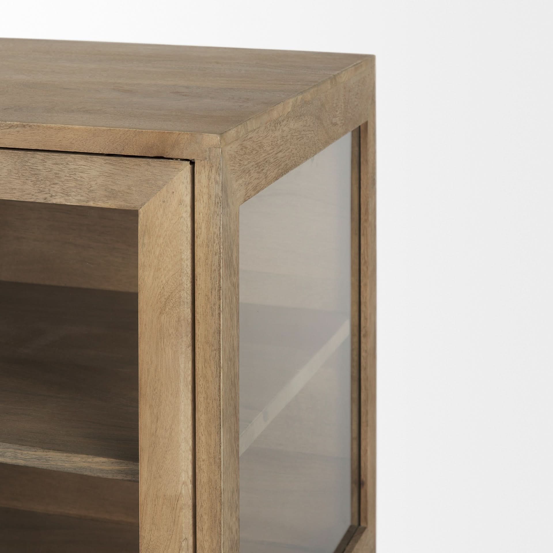 sophia/cabinet