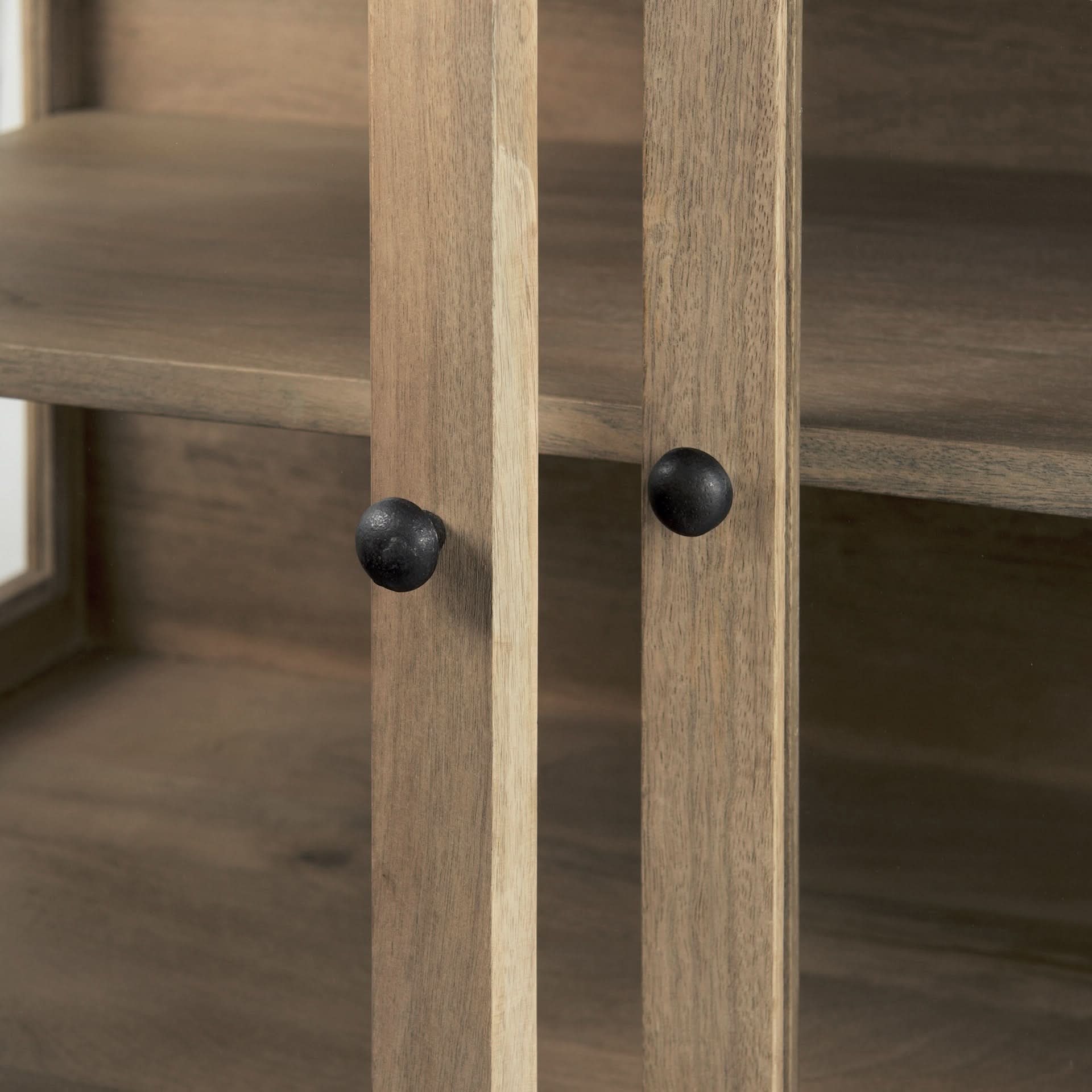 sophia/cabinet