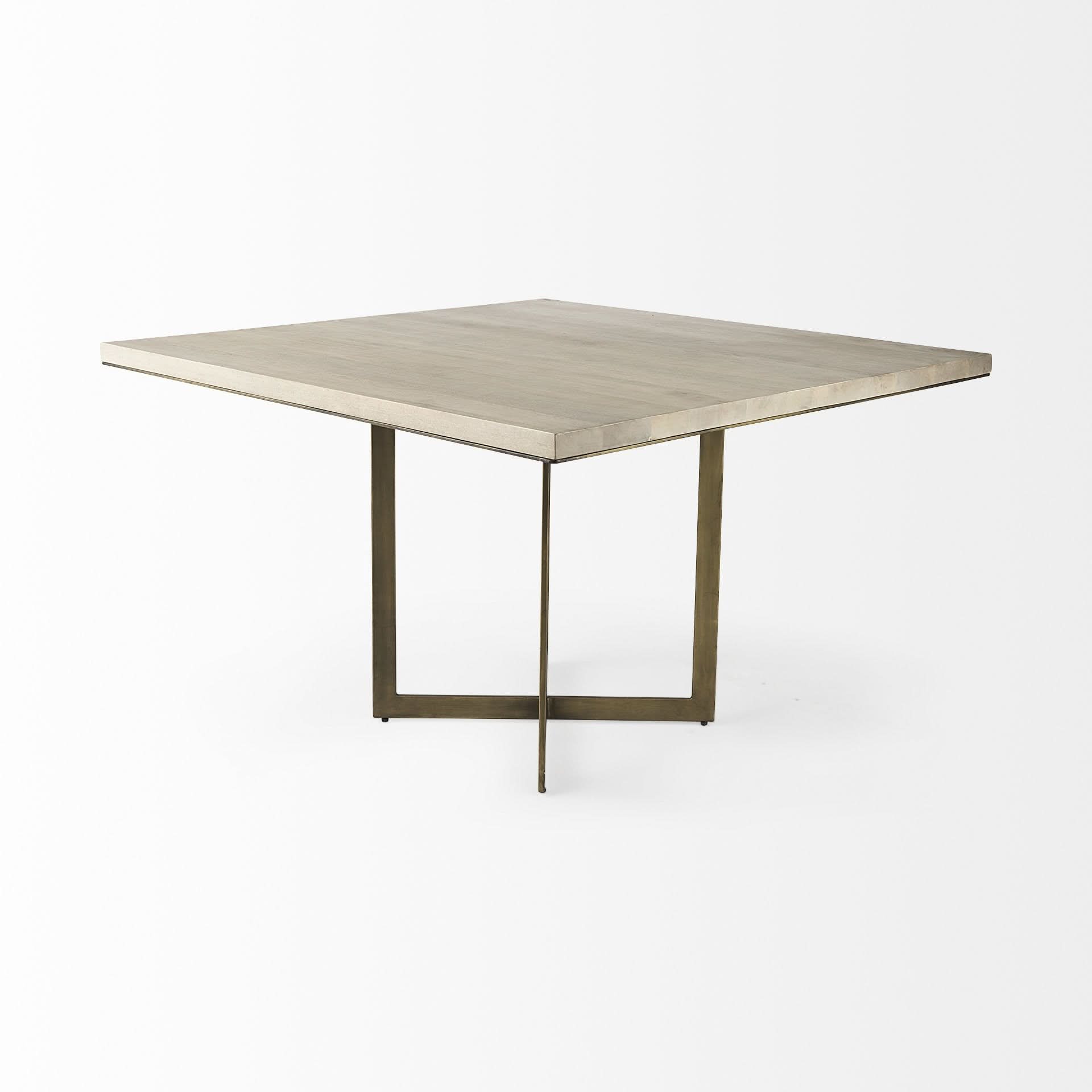 dakari/table