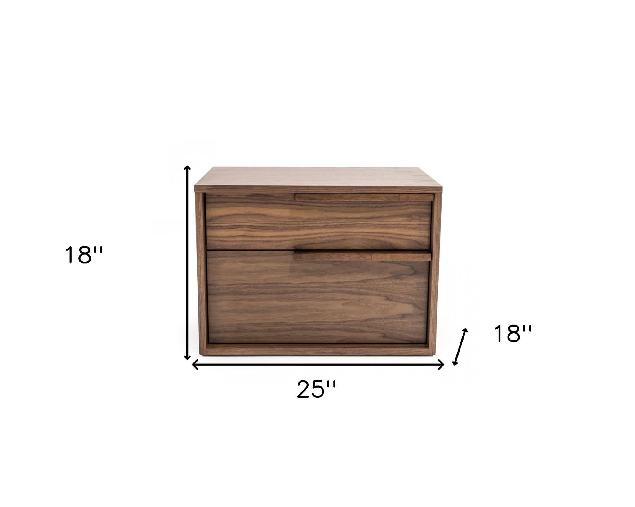 Nikki/Table