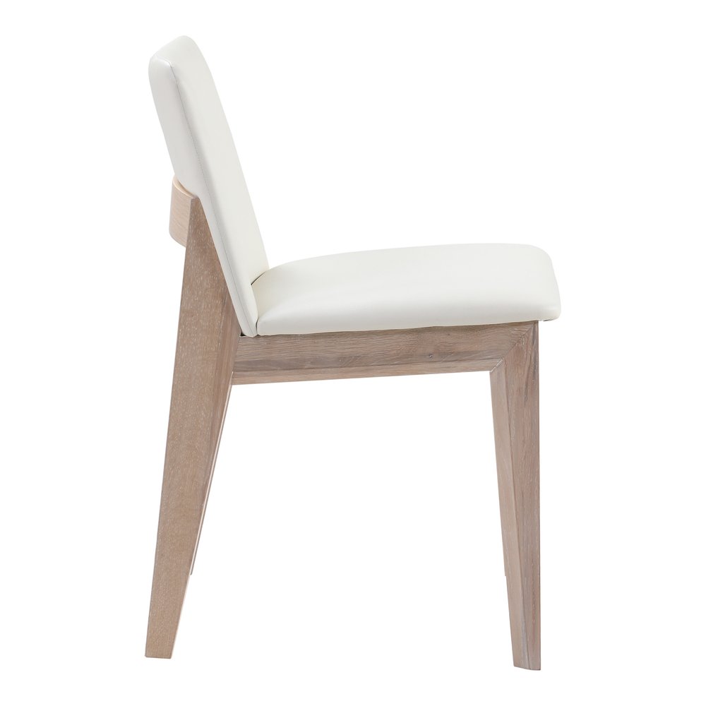 Davion/Chair