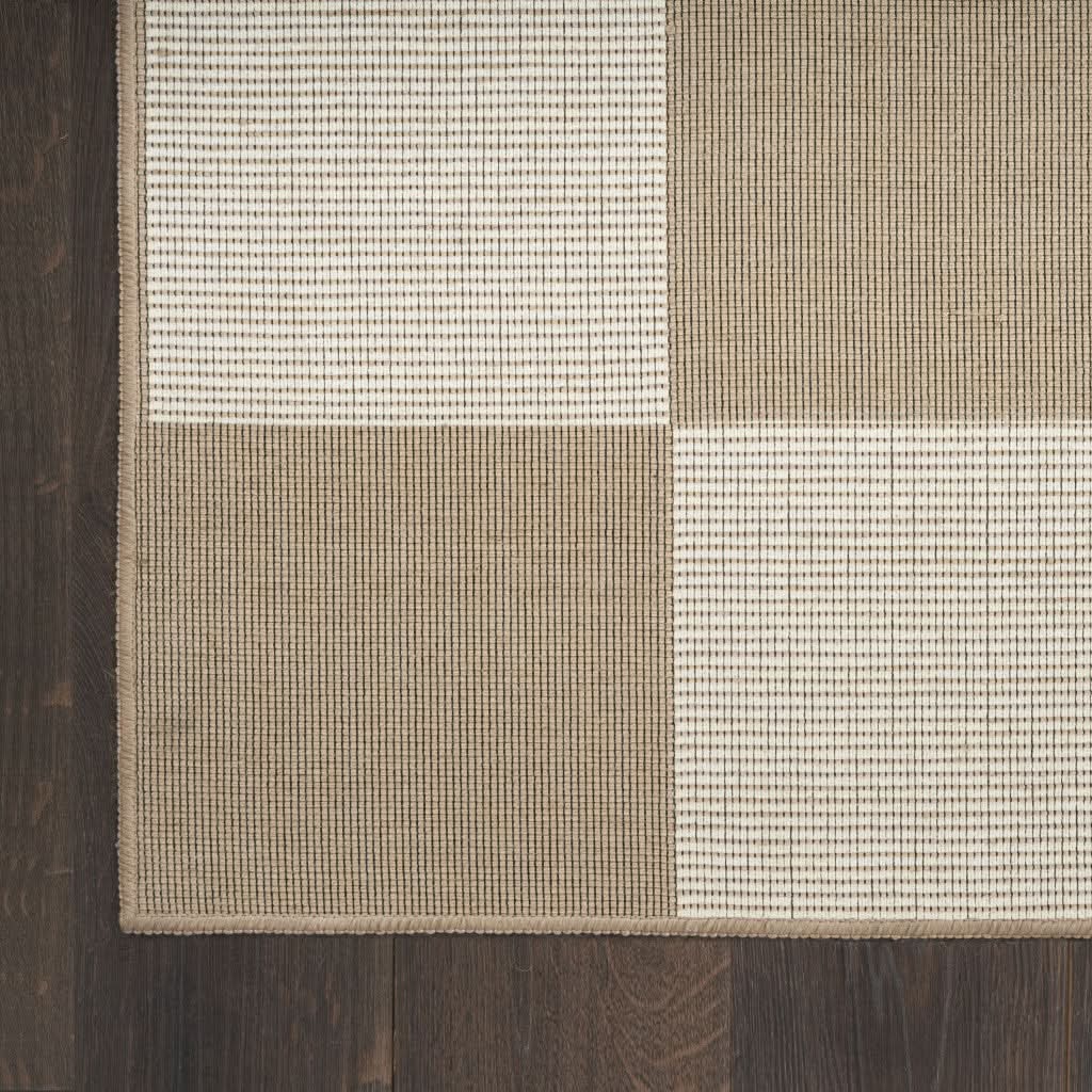 Rug/robyn