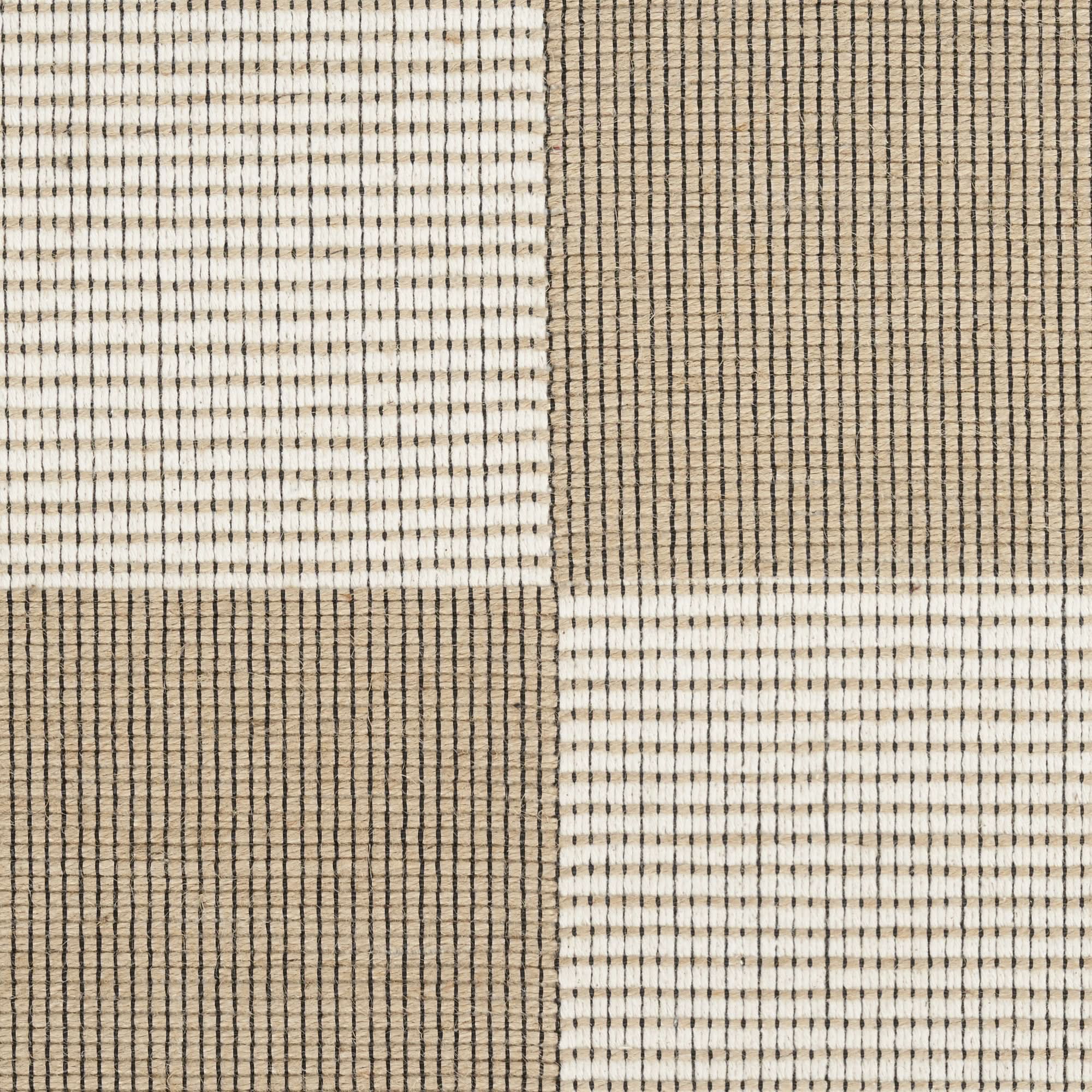 Rug/robyn