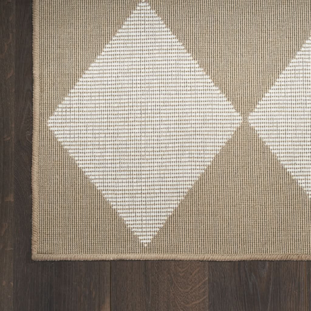 Rug/robyn