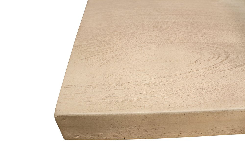 Della/Table