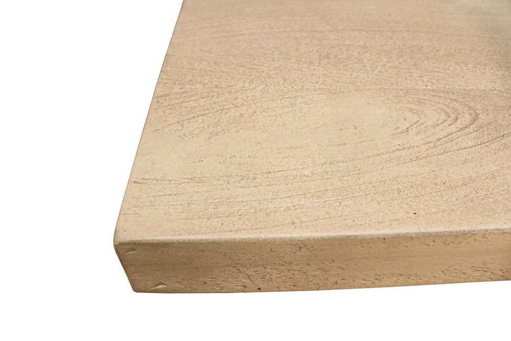 Della/Table