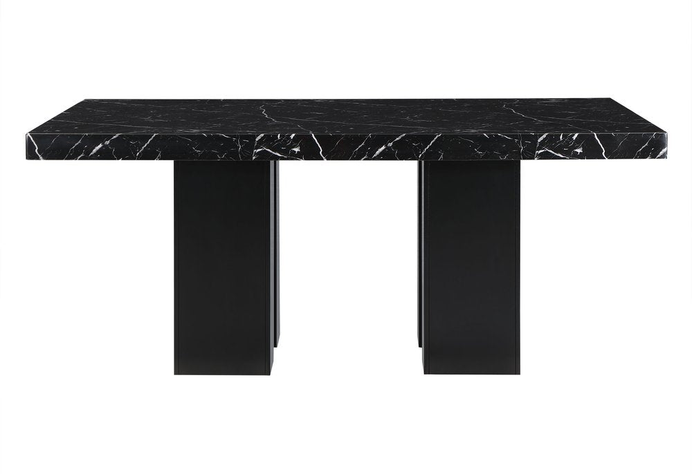 Danielle/Table
