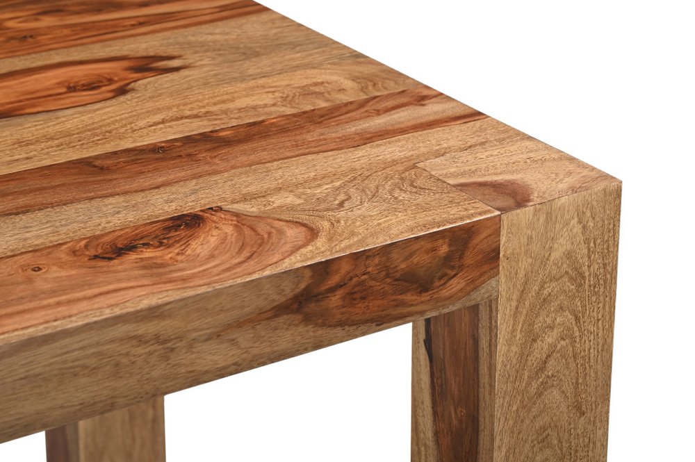 Daleyza/Table