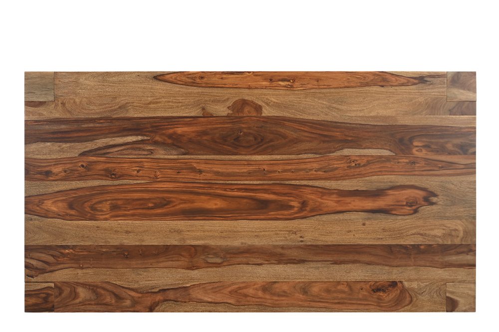 Daleyza/Table
