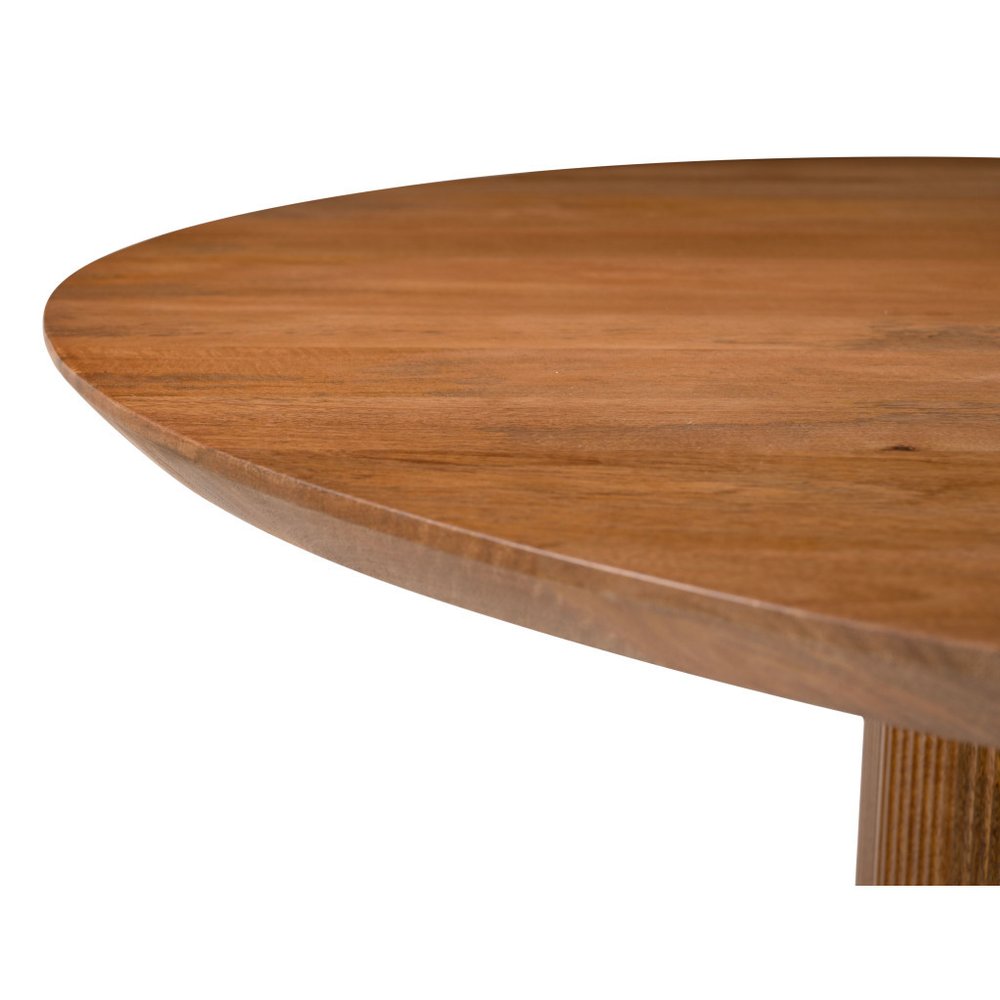 Demi/Table