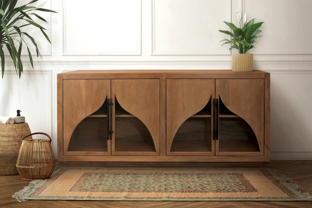 Cyrus/Cabinet