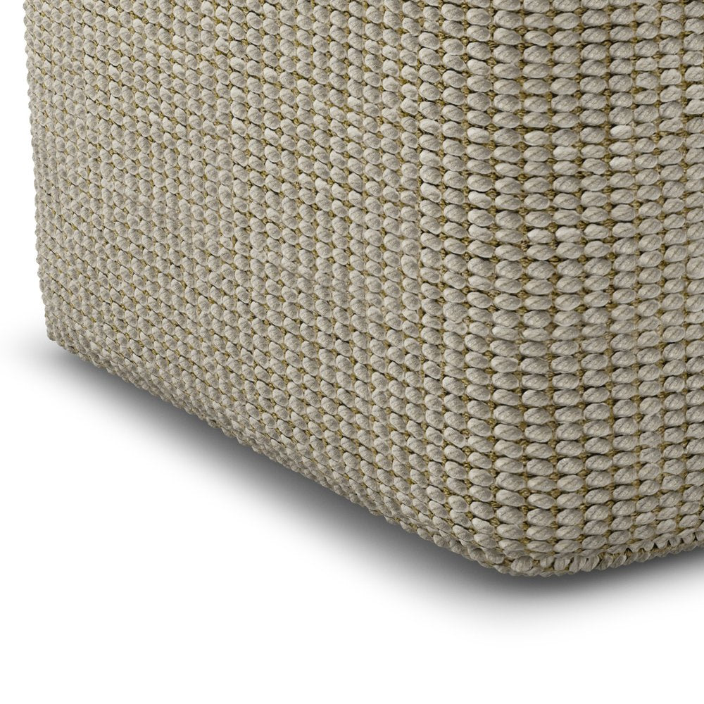 Ode/Pouf