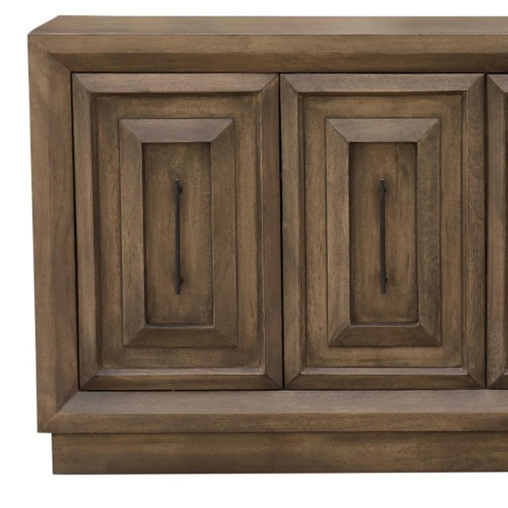 Chloe/Cabinet