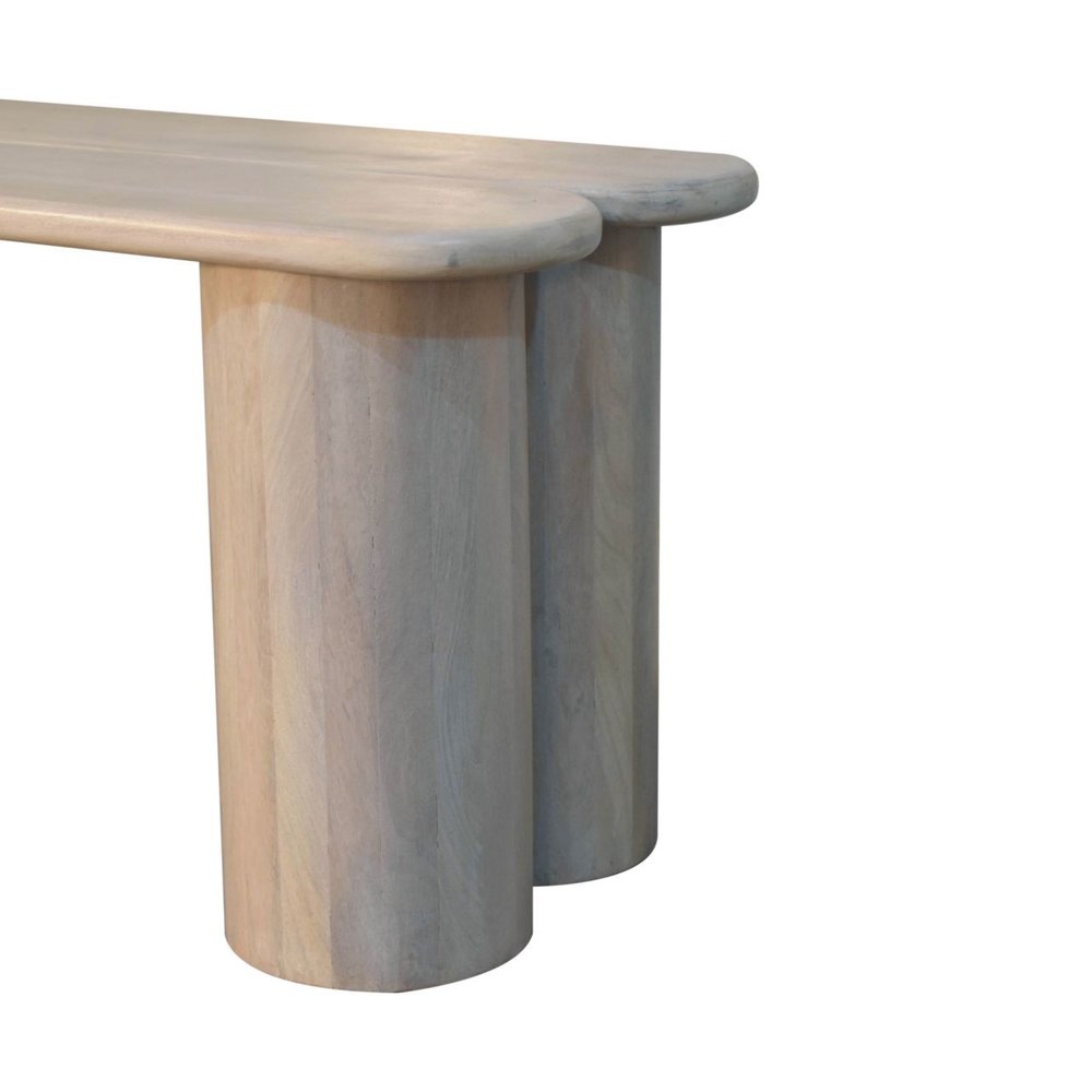 Dove/Table