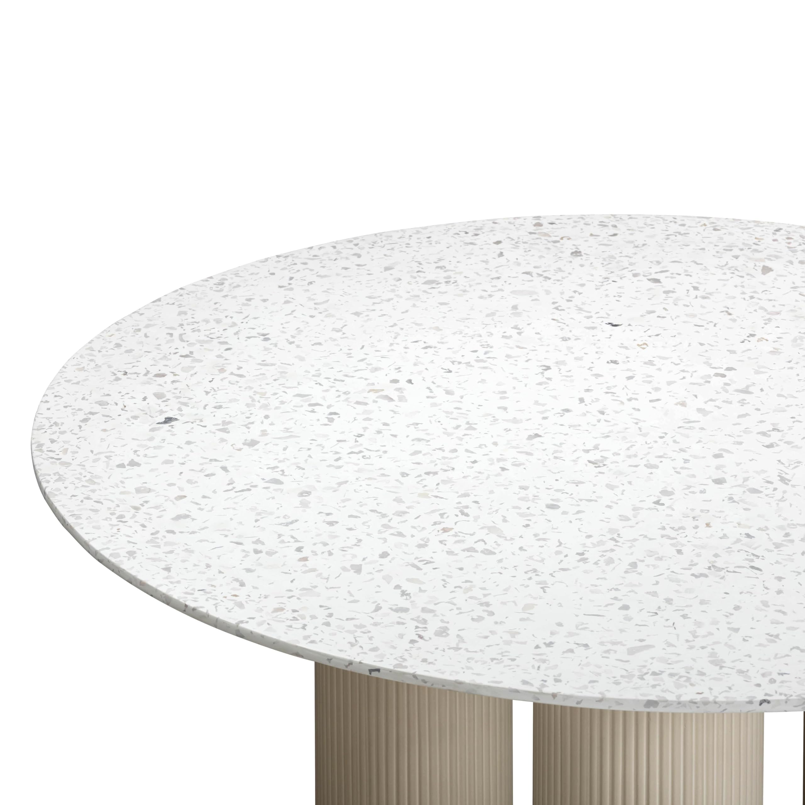 Parcino/Table