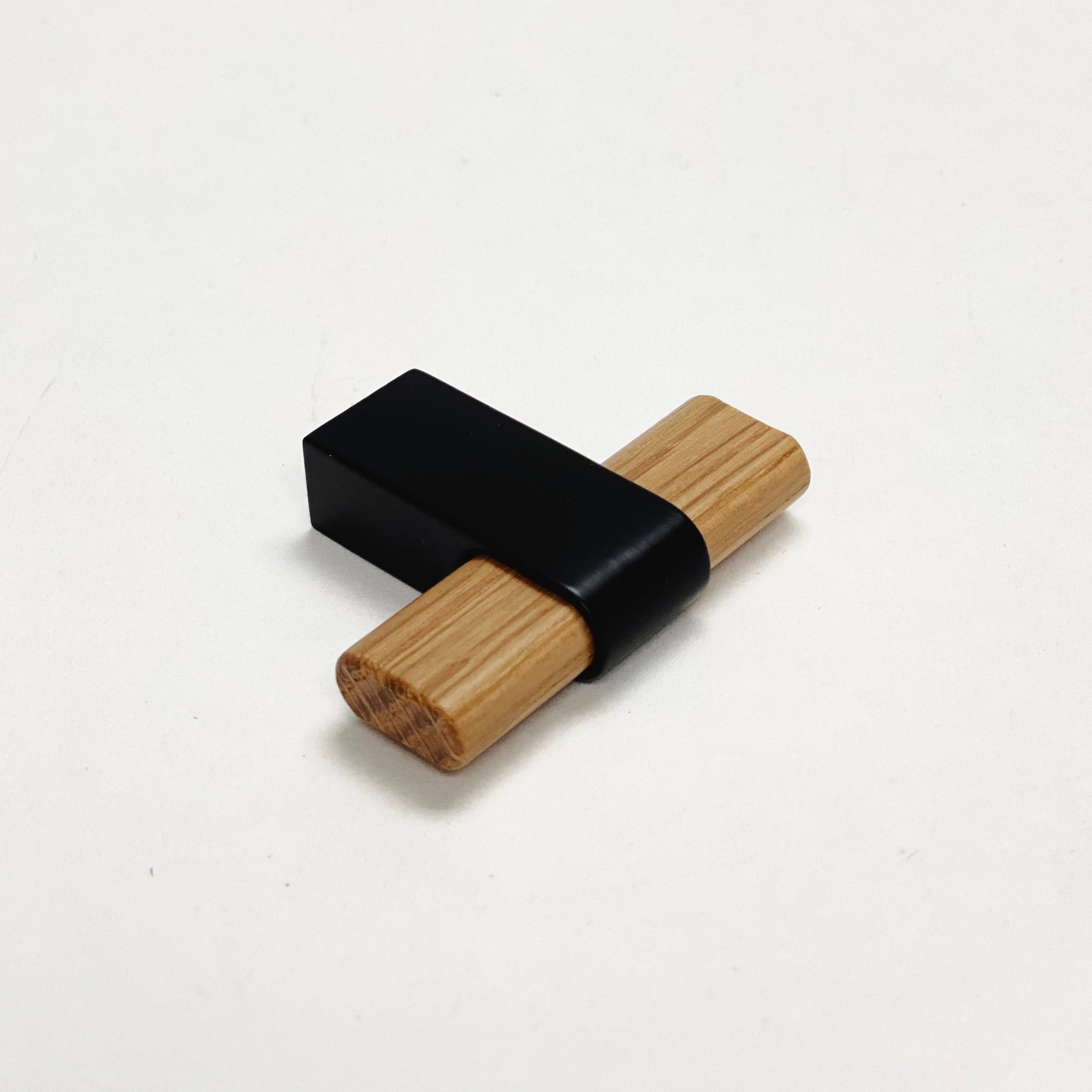 Crossing/knob