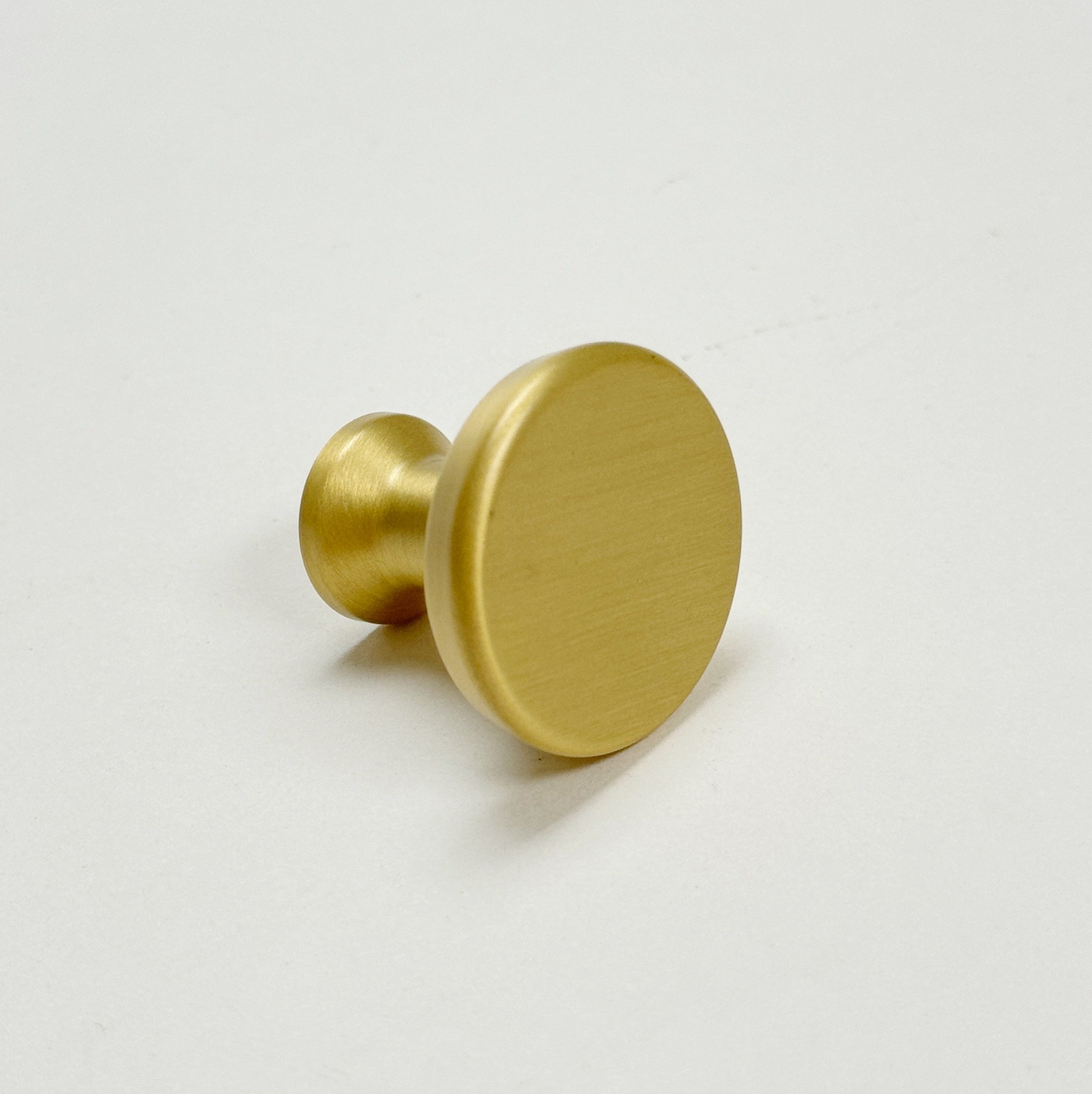 Collin/Knob