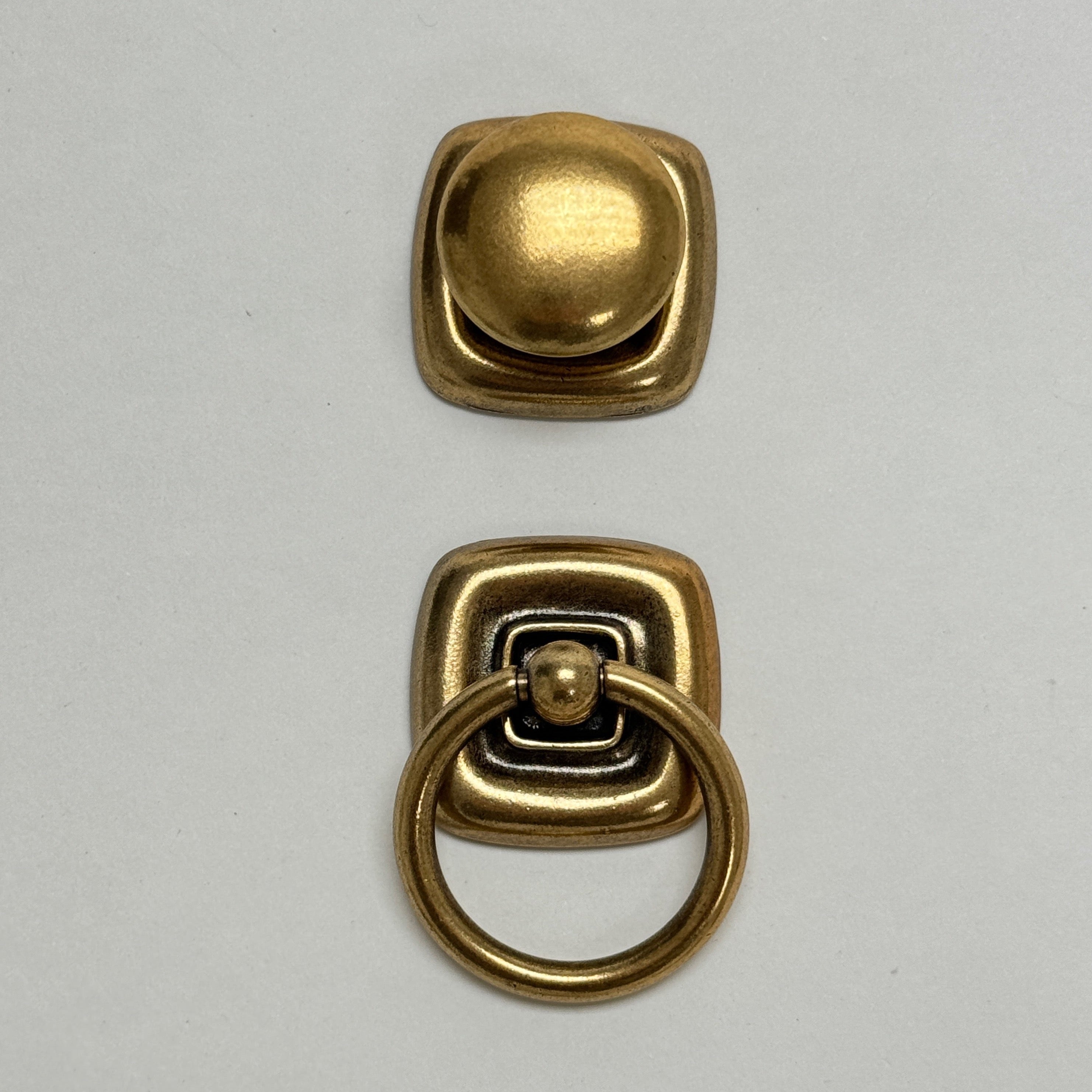 Luca/Knob