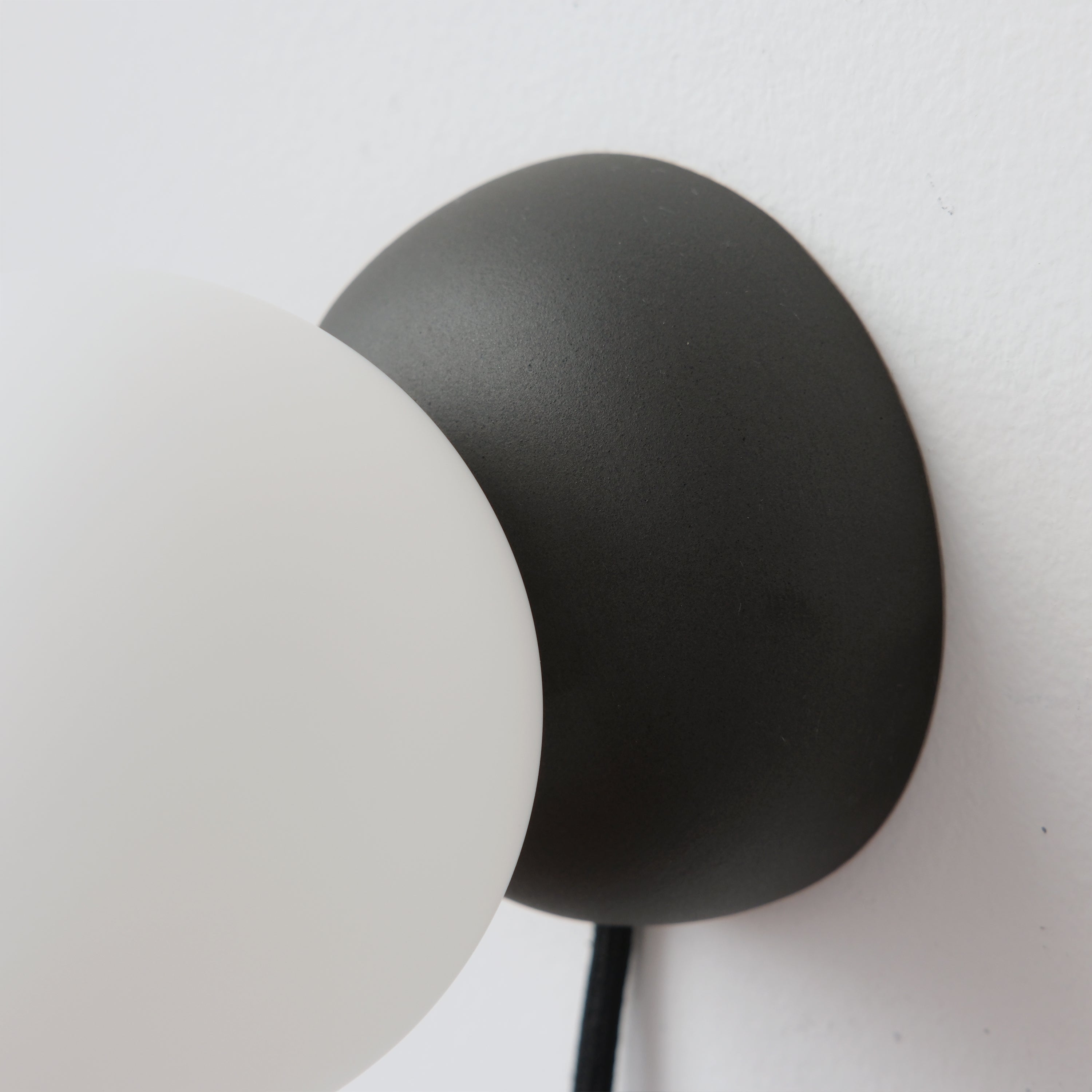 Monroe/Sconce