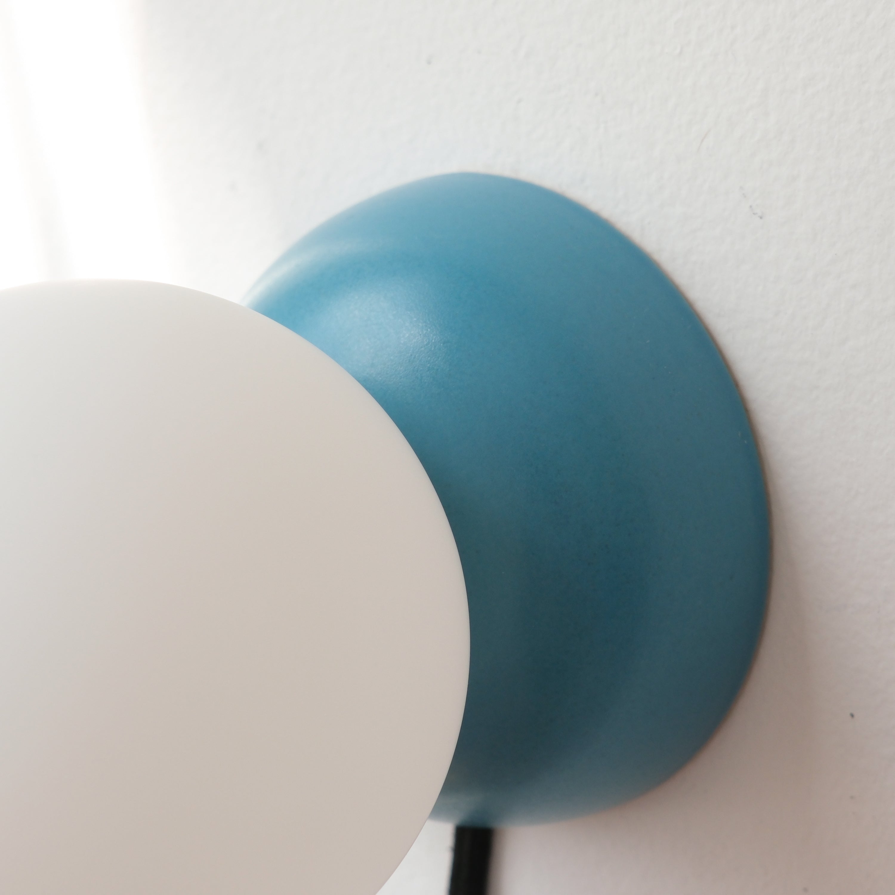 Monroe/Sconce
