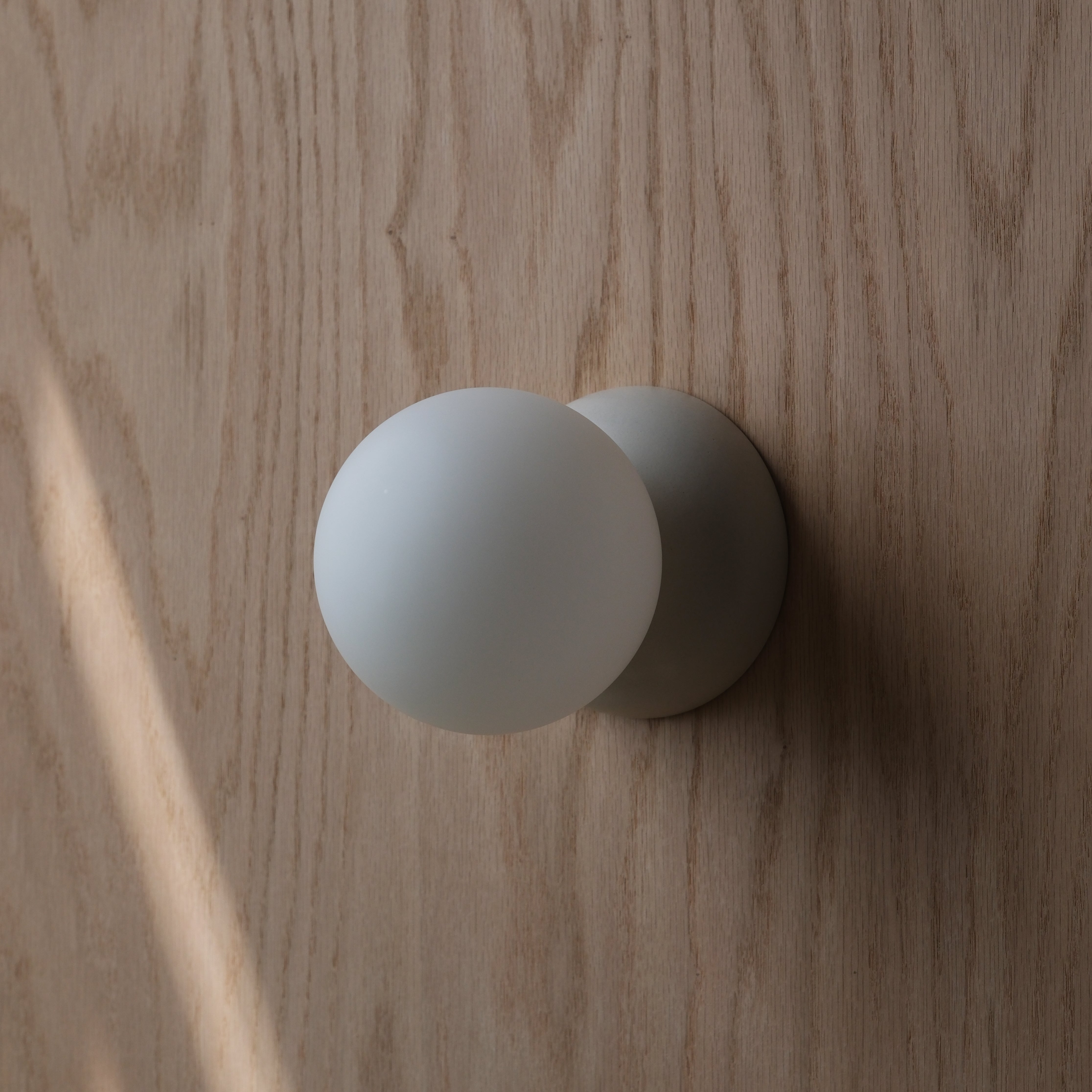 Monroe/Sconce
