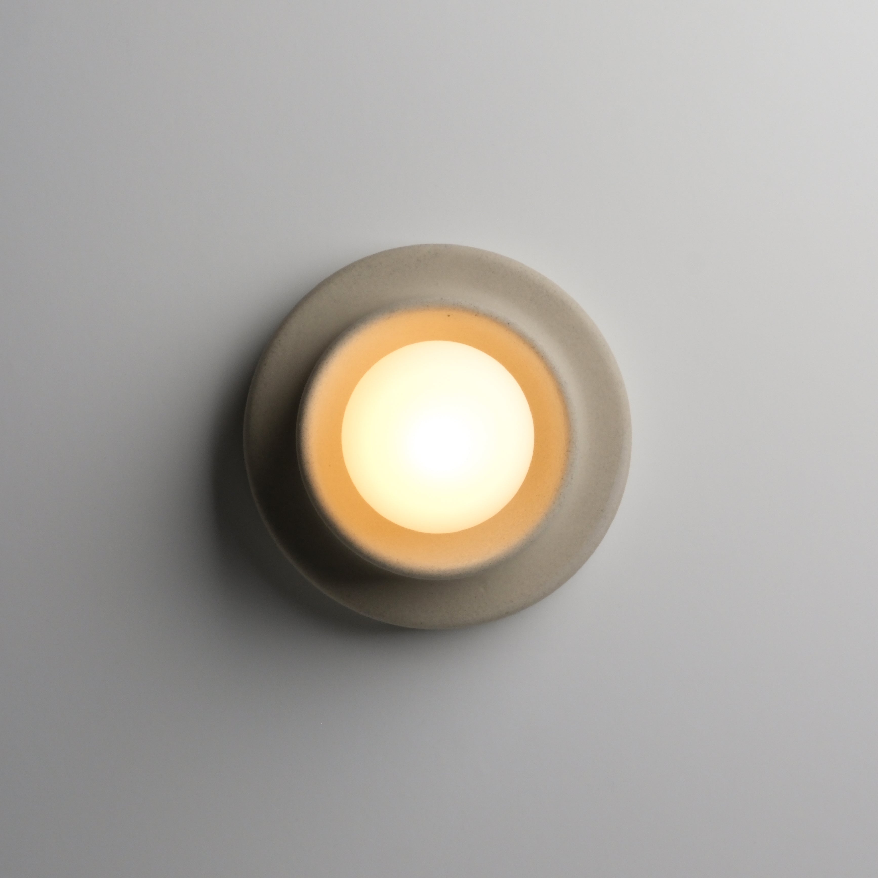 Q/Sconce