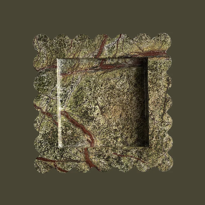 Box/Grass