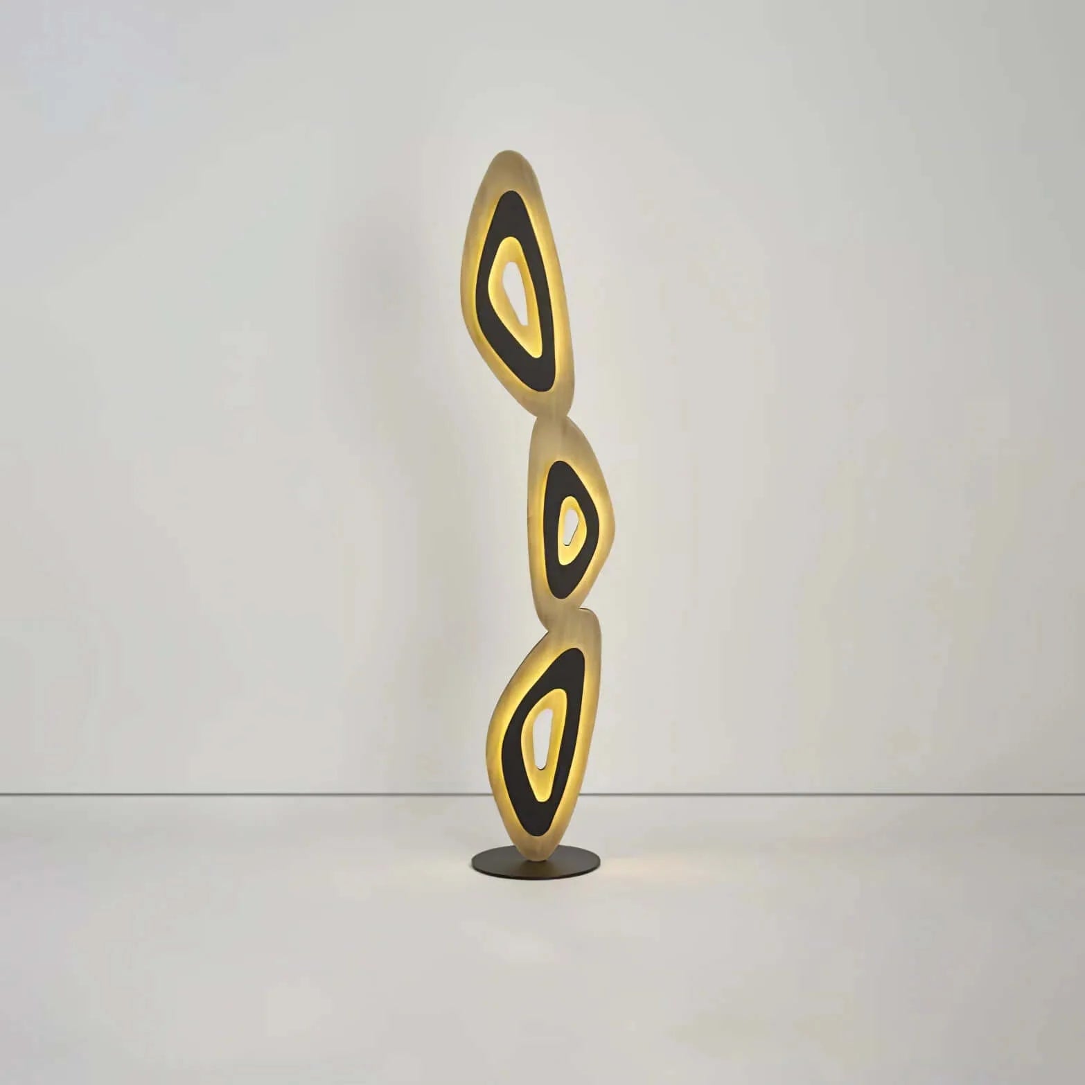 Nevis/Lamp - ARCHDEKOR® LLC