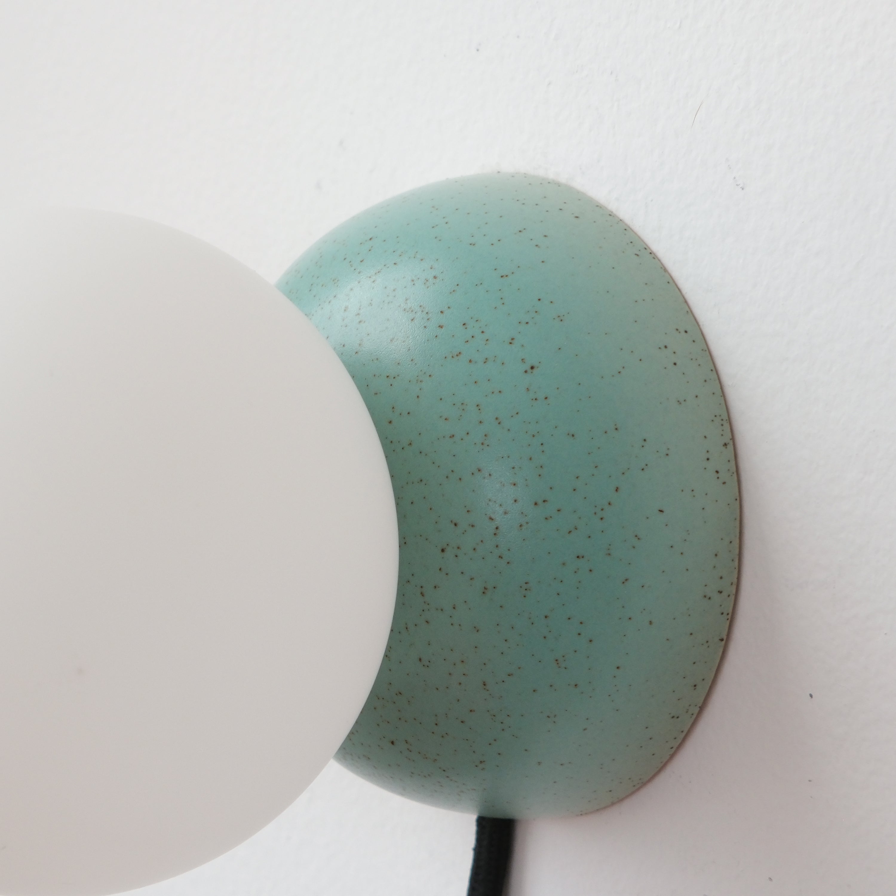 Monroe/Sconce