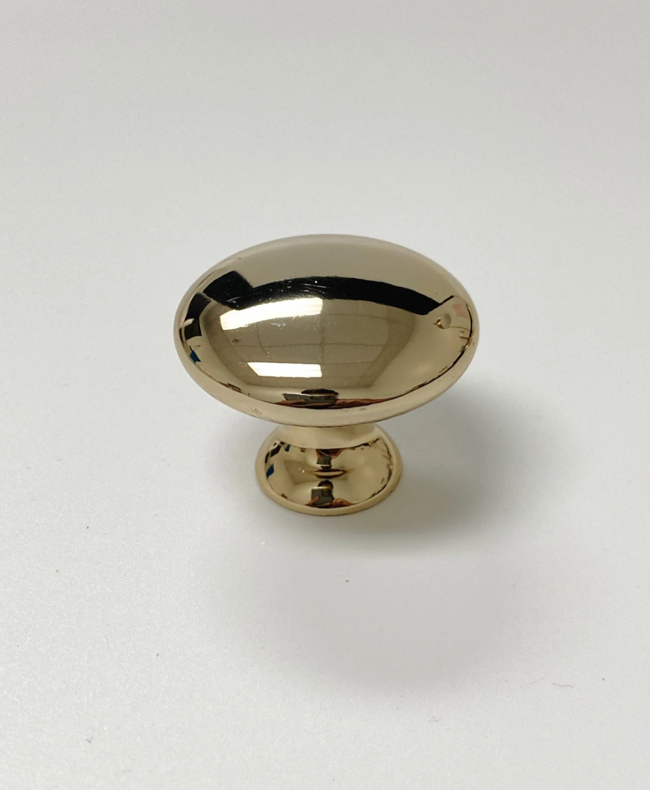 Capri/Knob