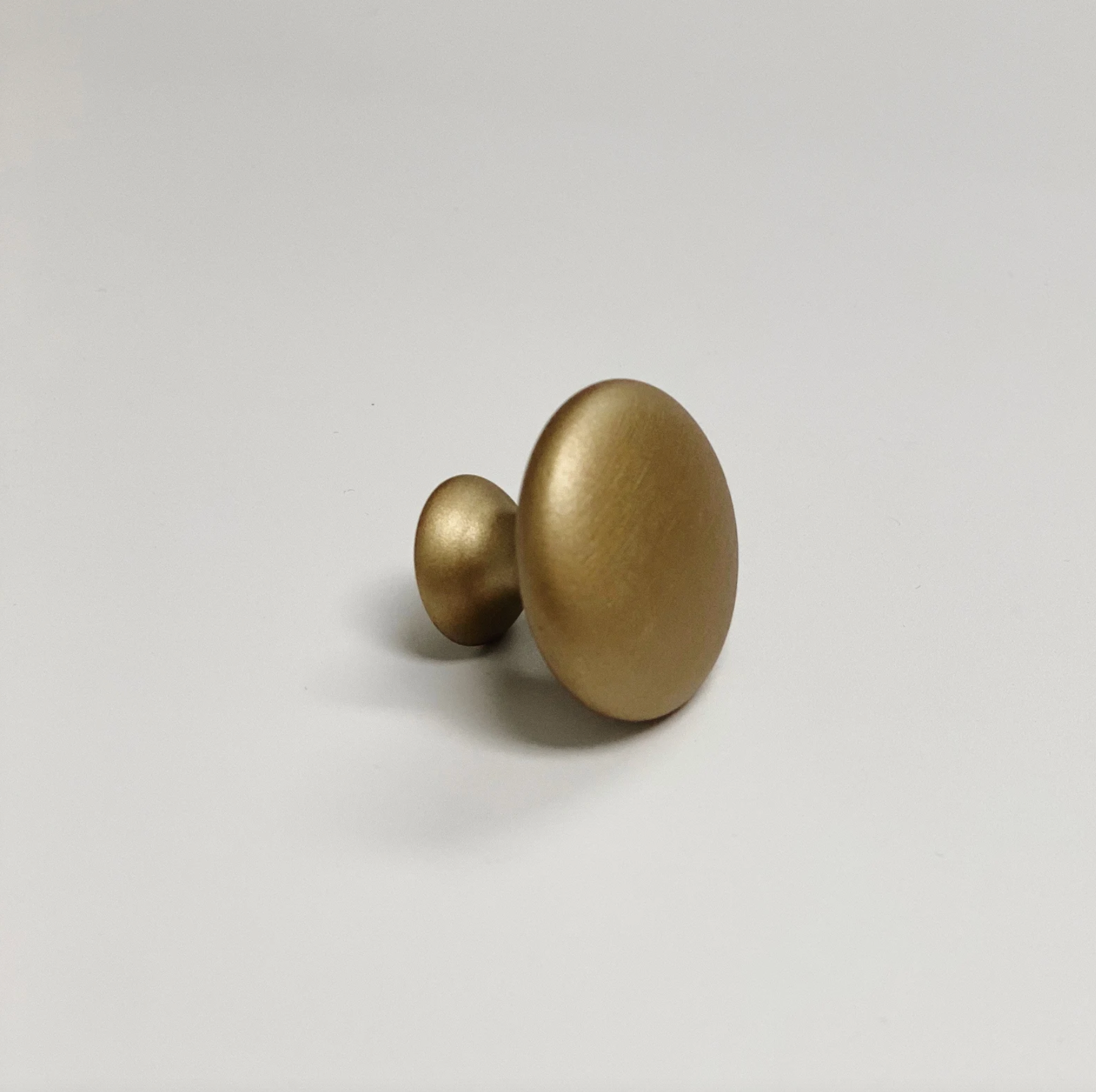 Capri/knob
