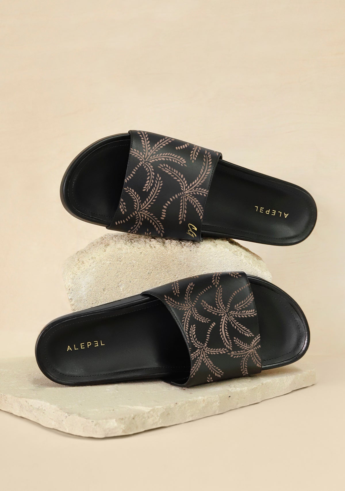 Palms/Slip-On