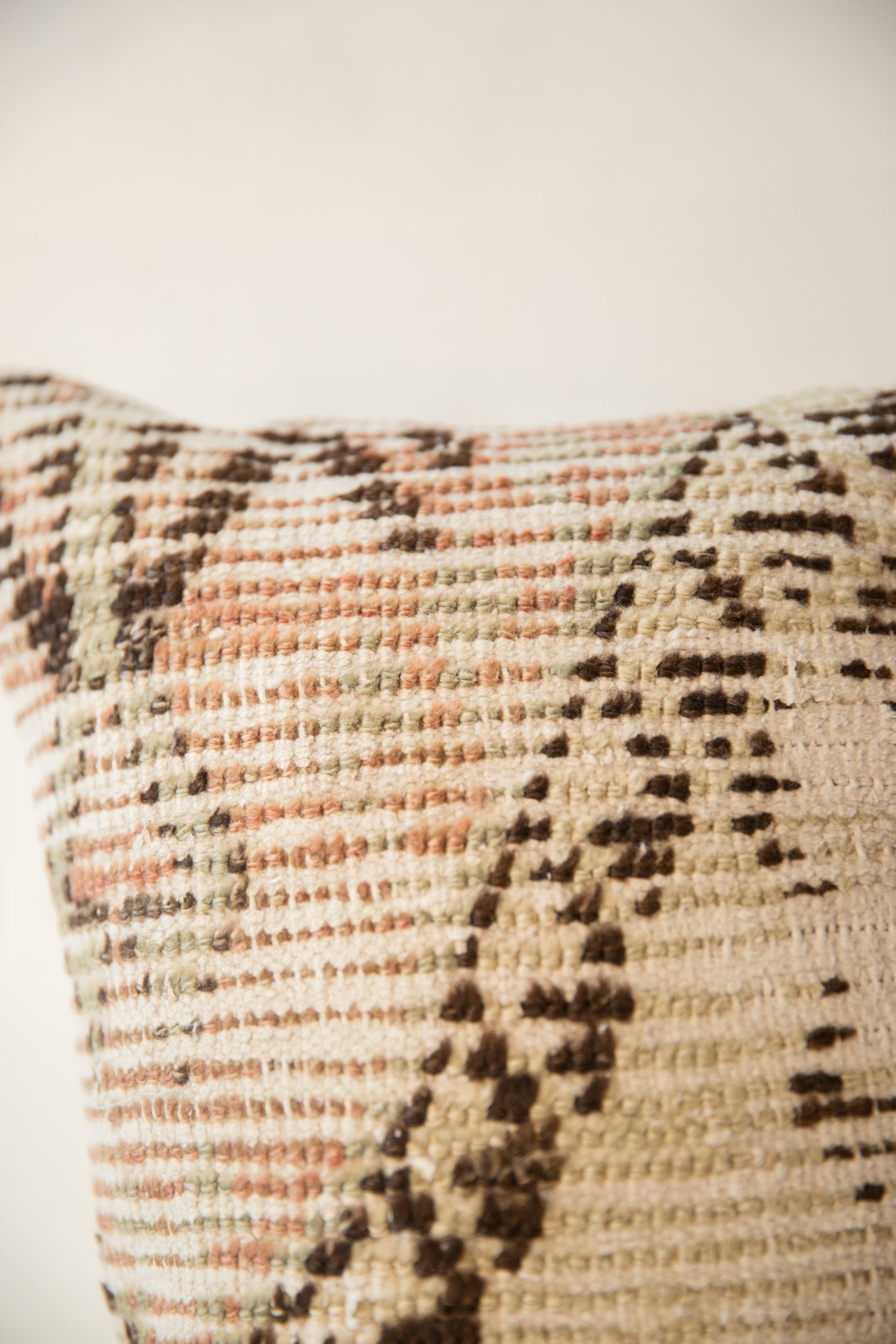 Fragment/Pillow - ARCHDEKOR® LLC