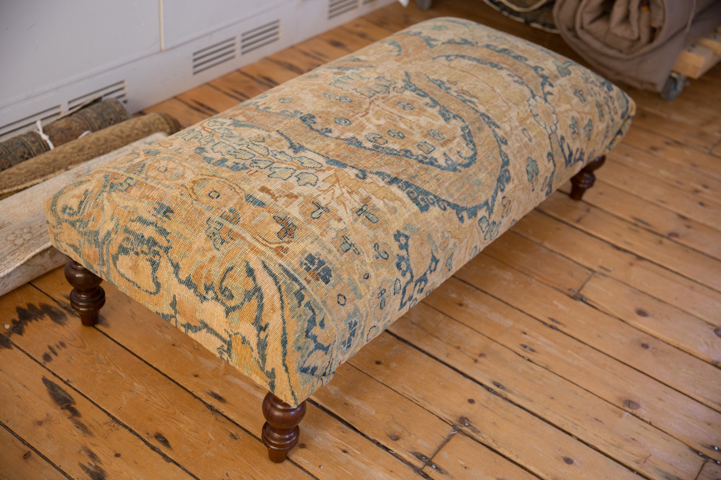 Persian/Table
