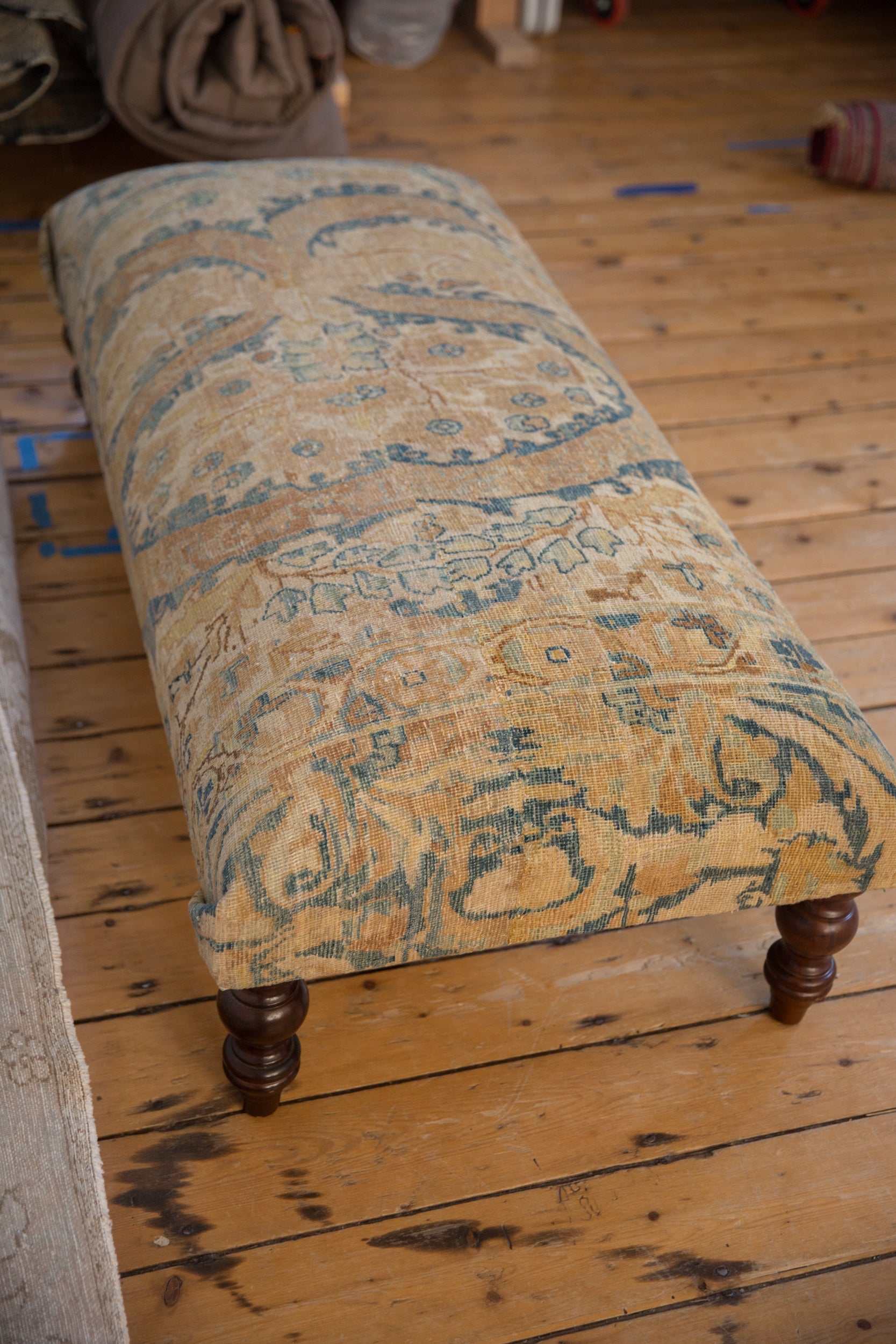 Persian/Table