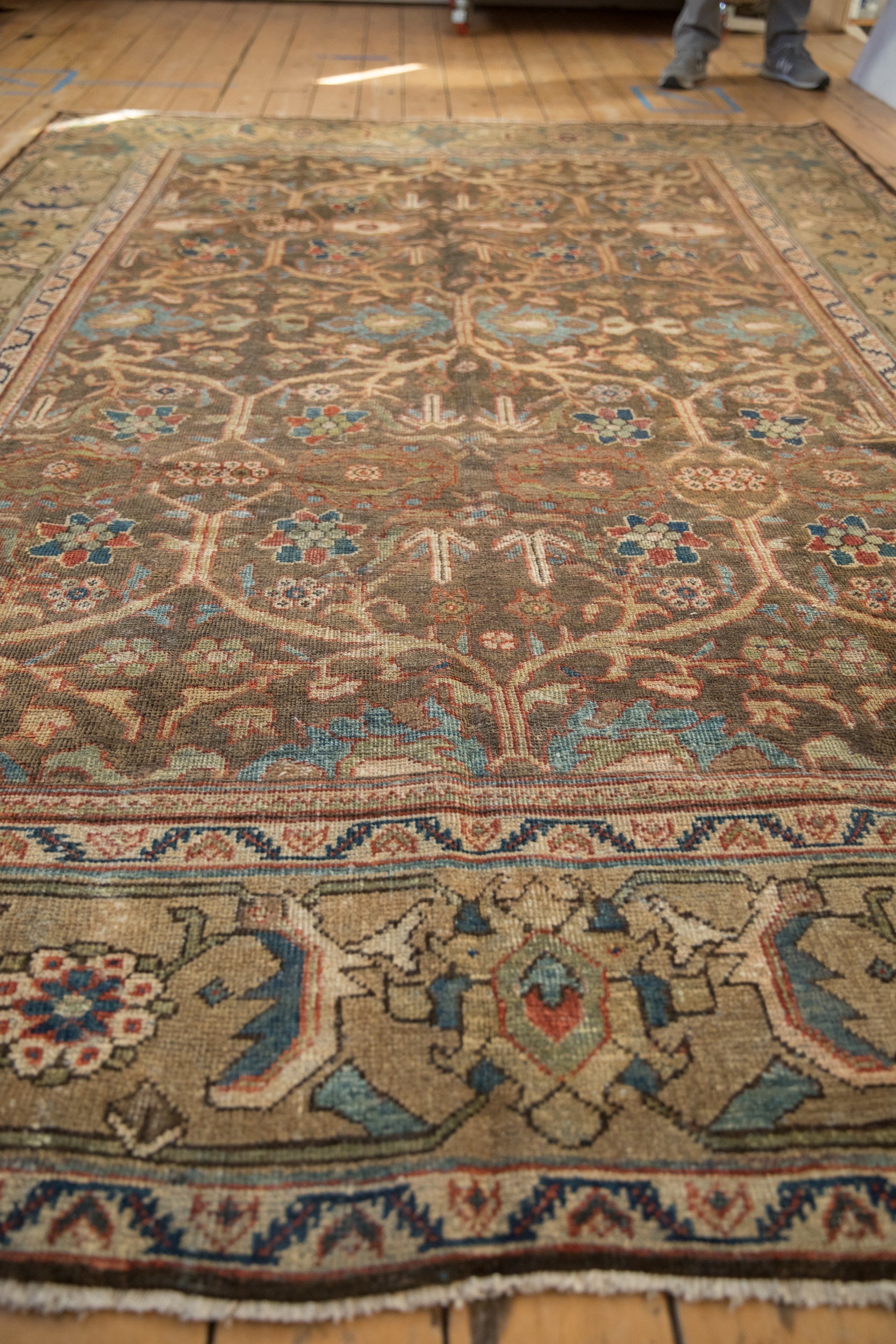Rug/Mahal