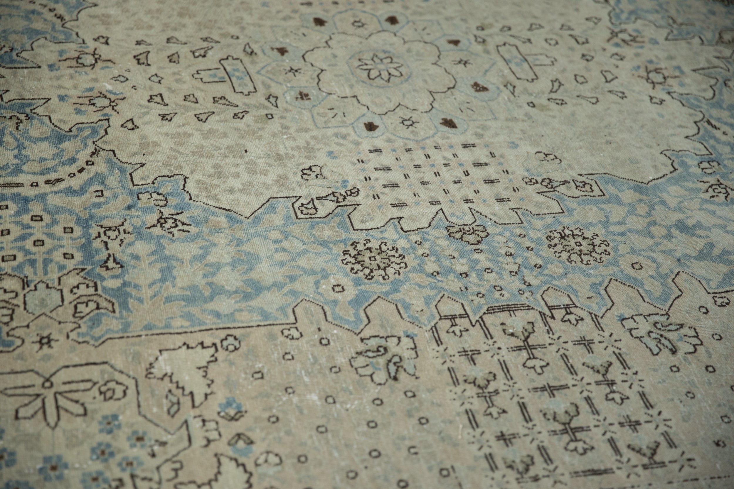 Rug/Tabriz