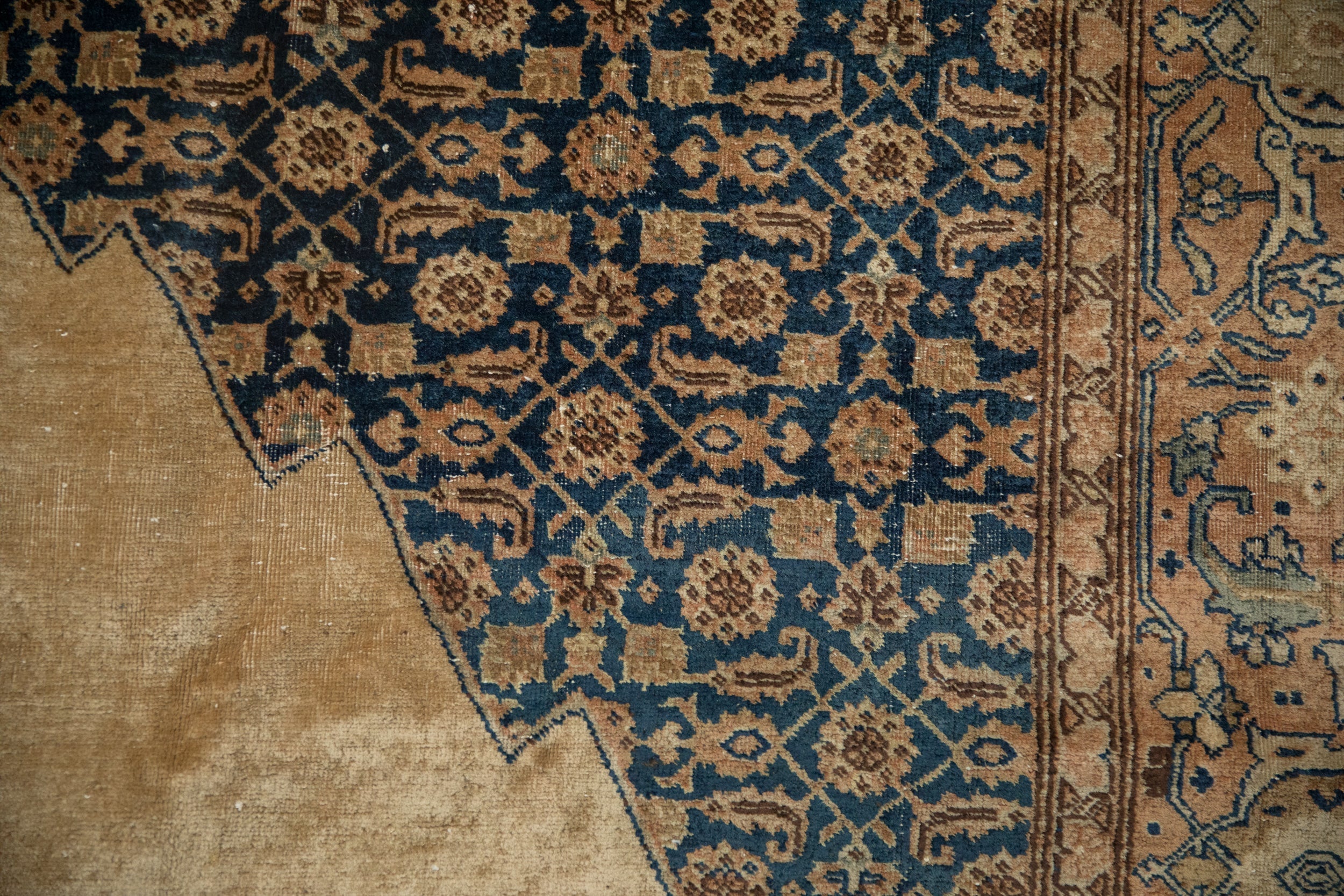 Rug/Tabriz