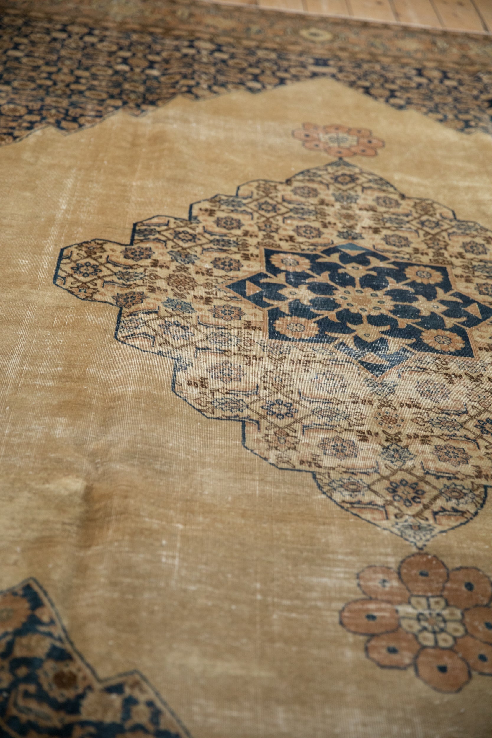 Rug/Tabriz