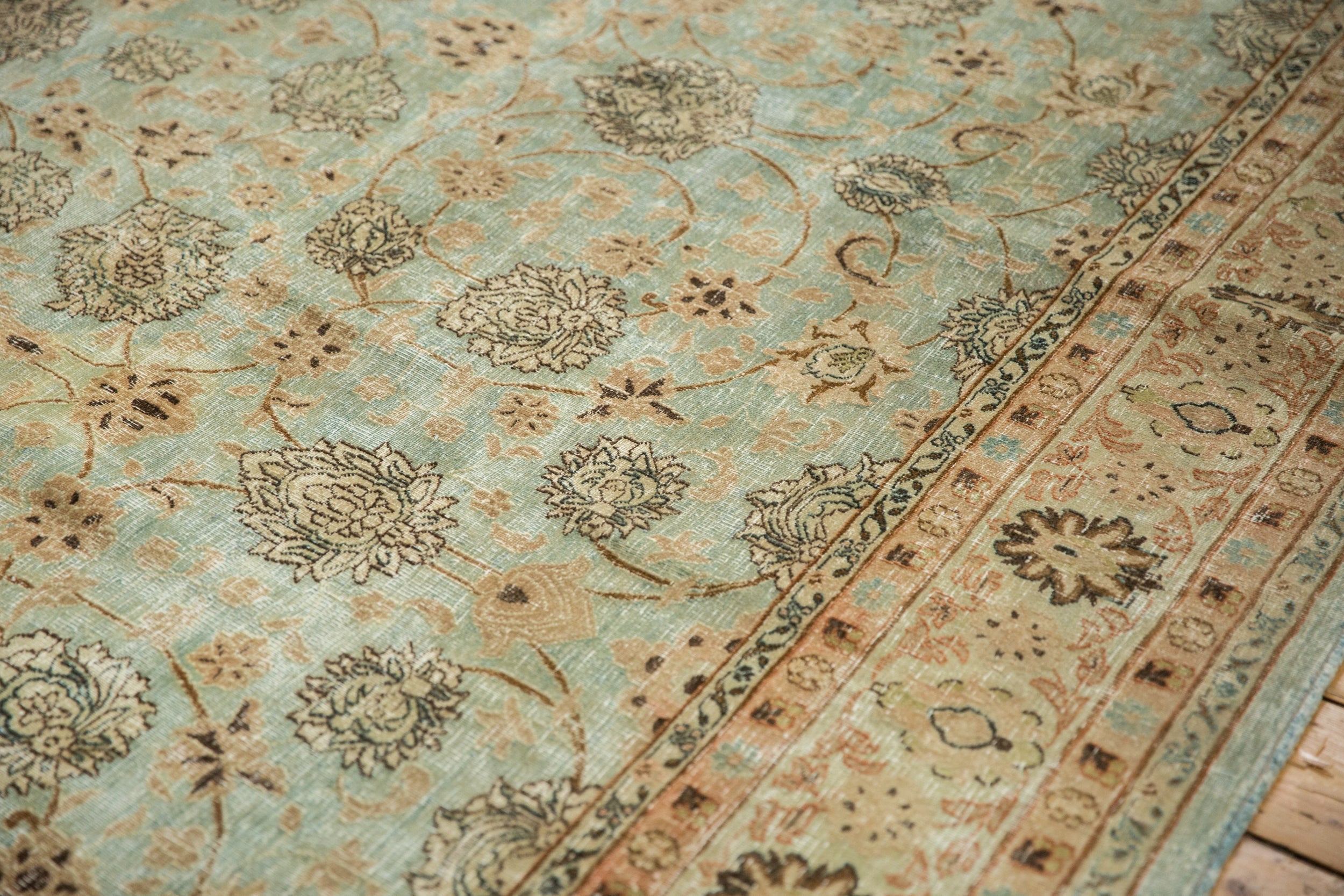 Rug/Meshed