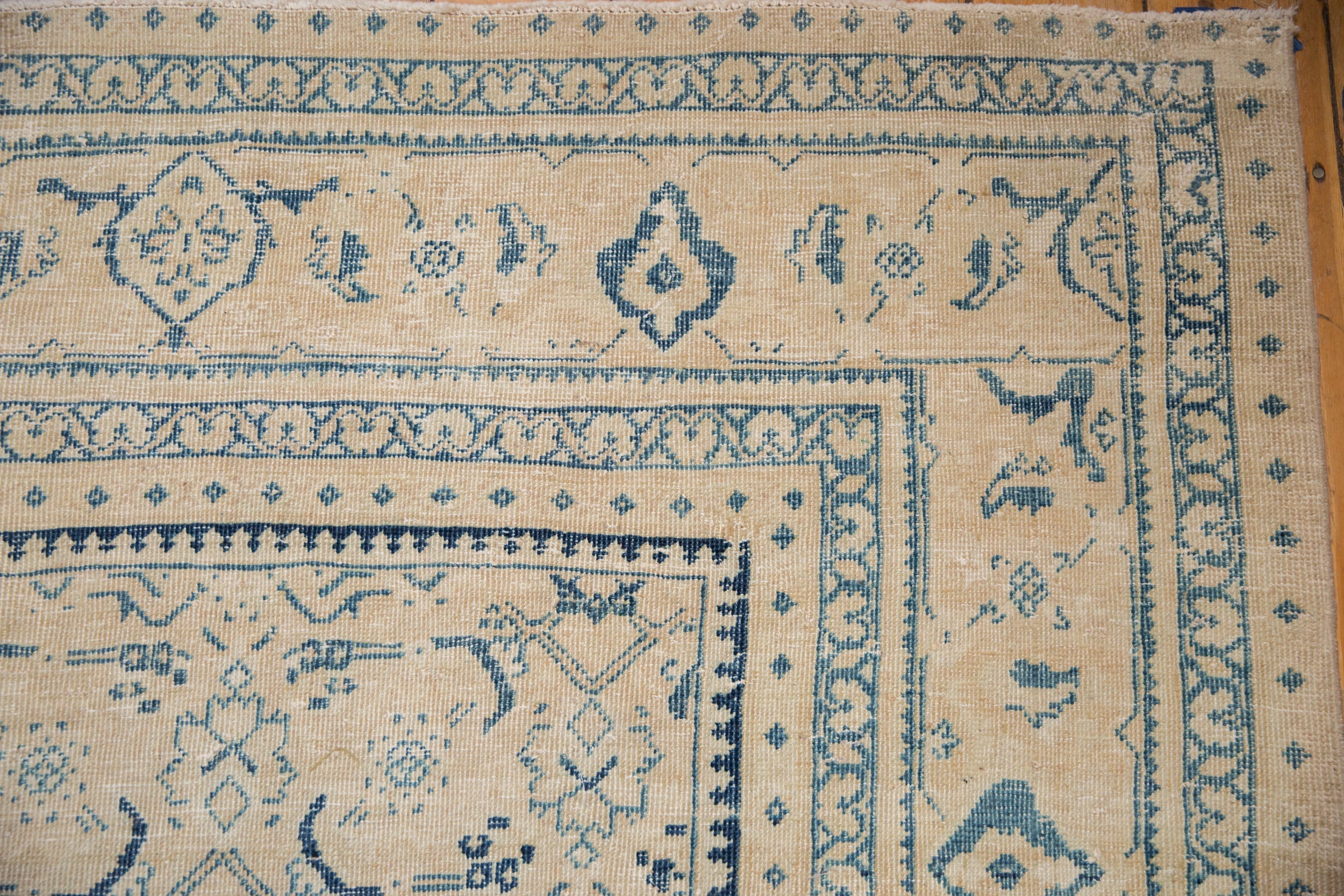 Rug/Mahal