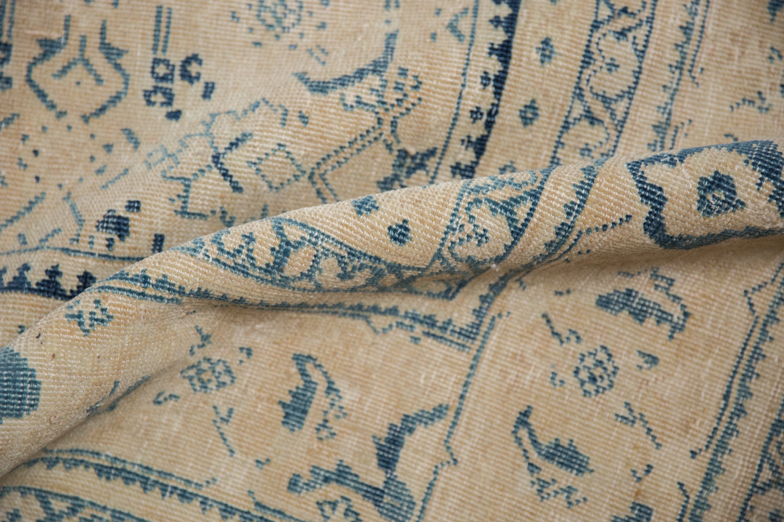Rug/Mahal