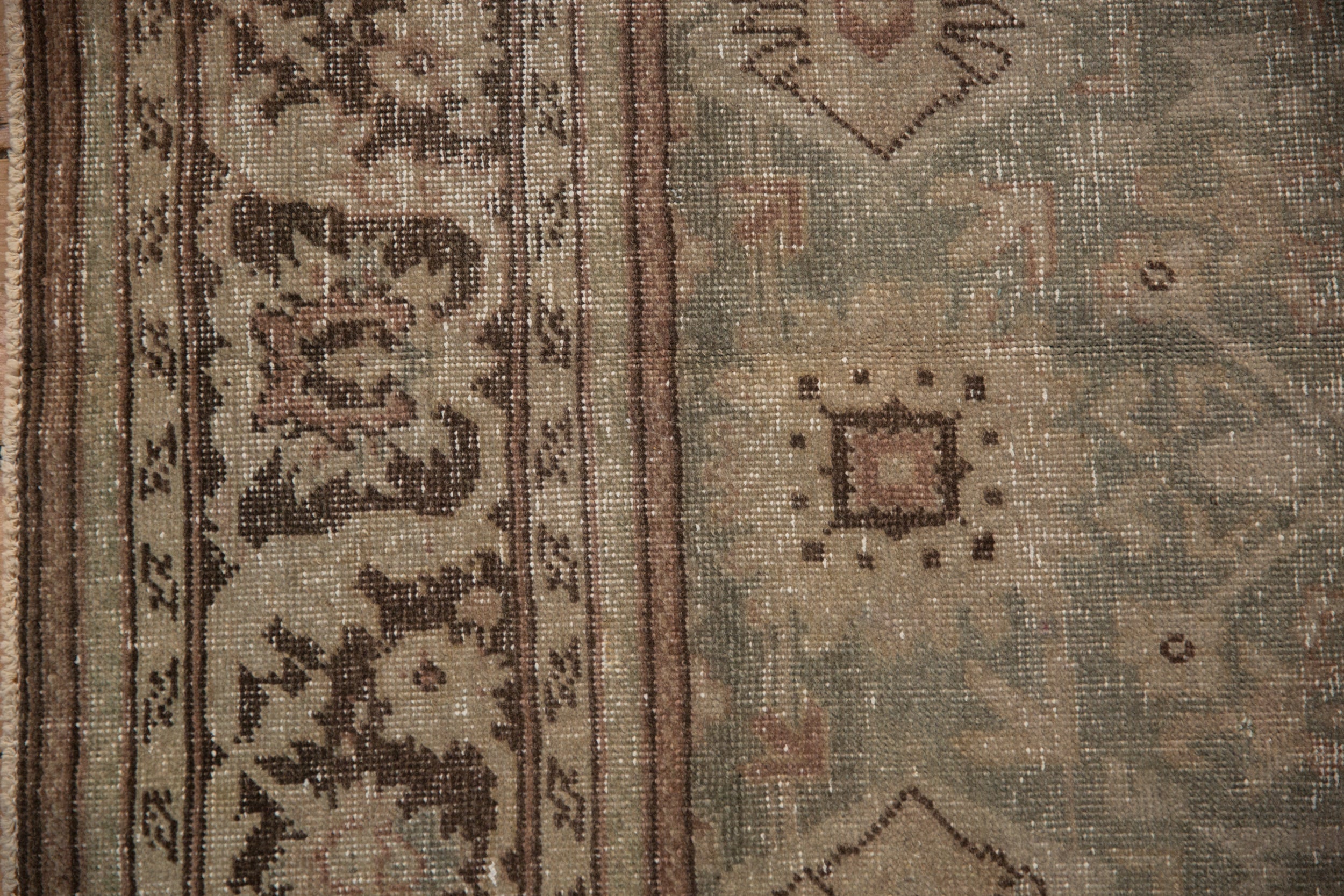 Rug/Mahal