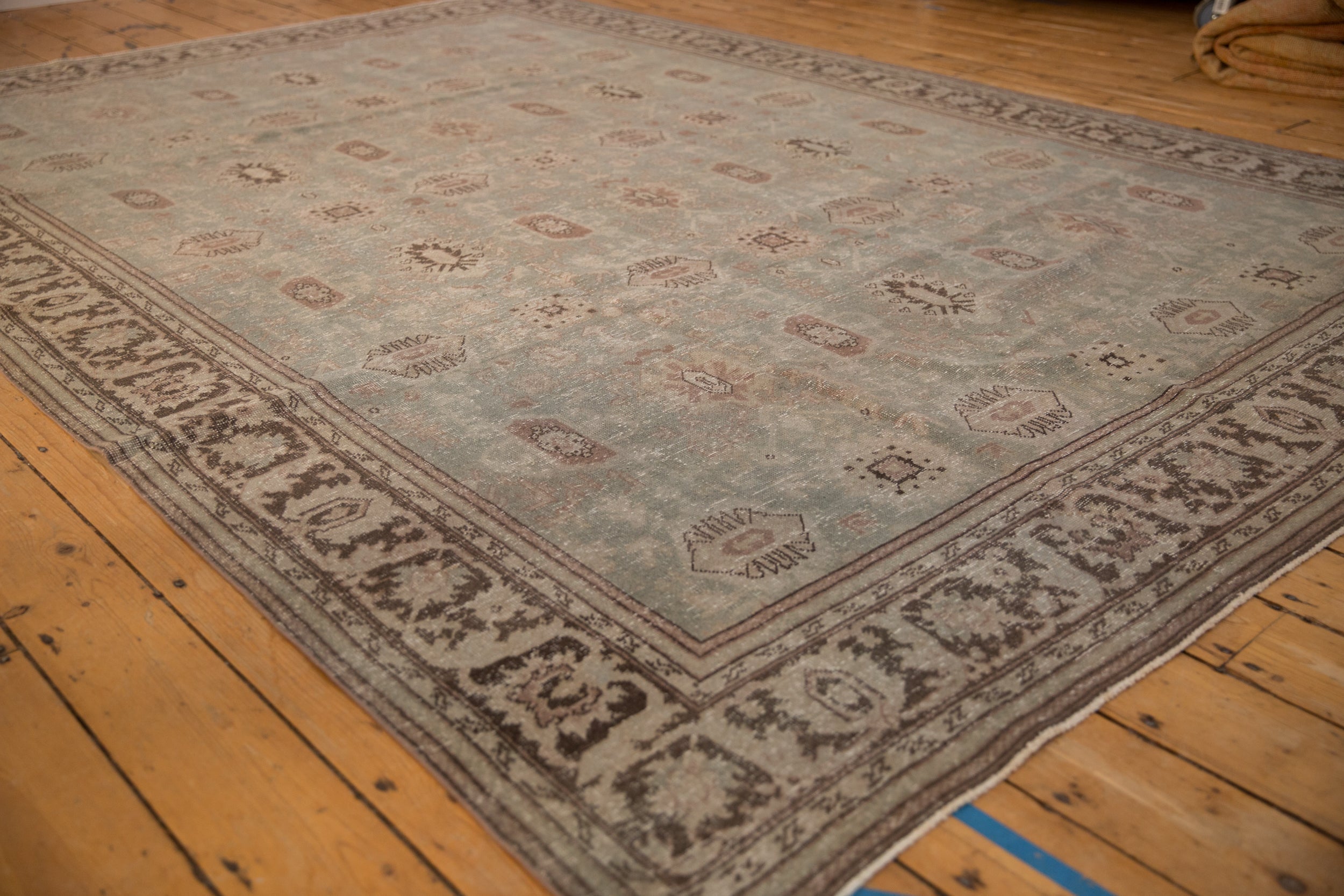 Rug/Mahal