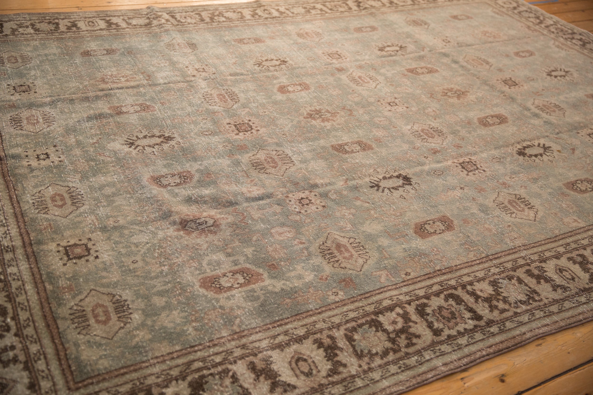 Rug/Mahal
