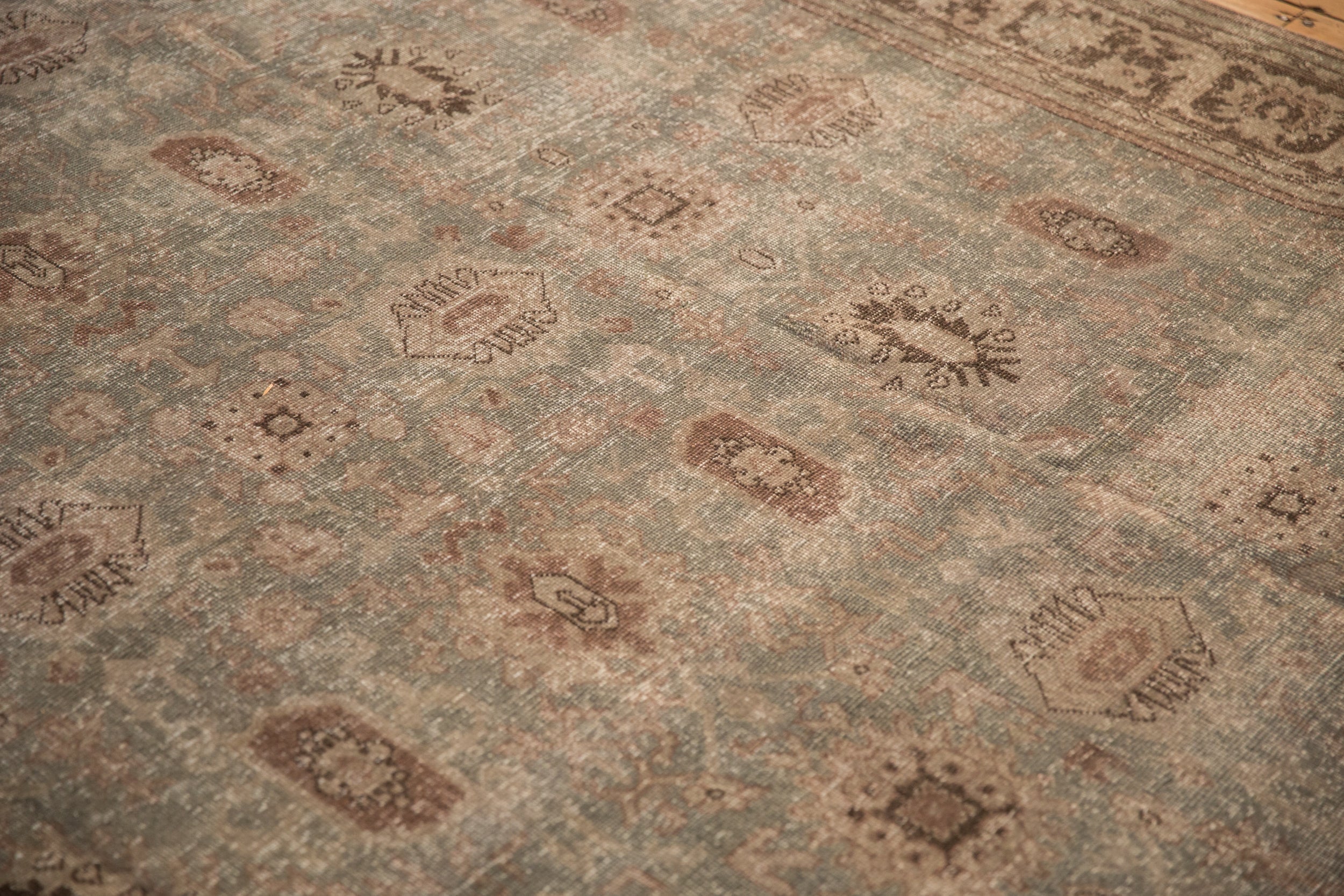 Rug/Mahal