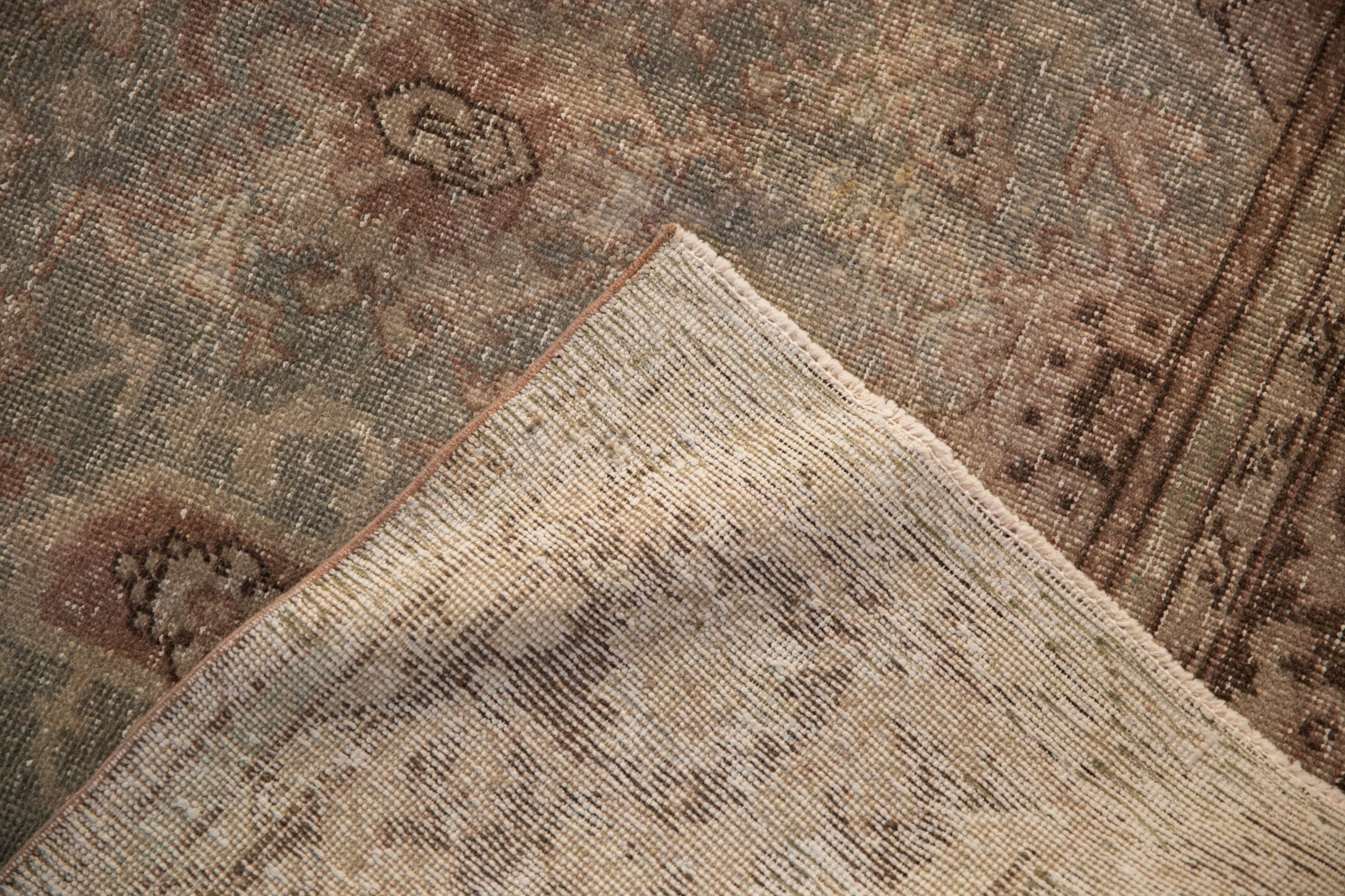 Rug/Mahal