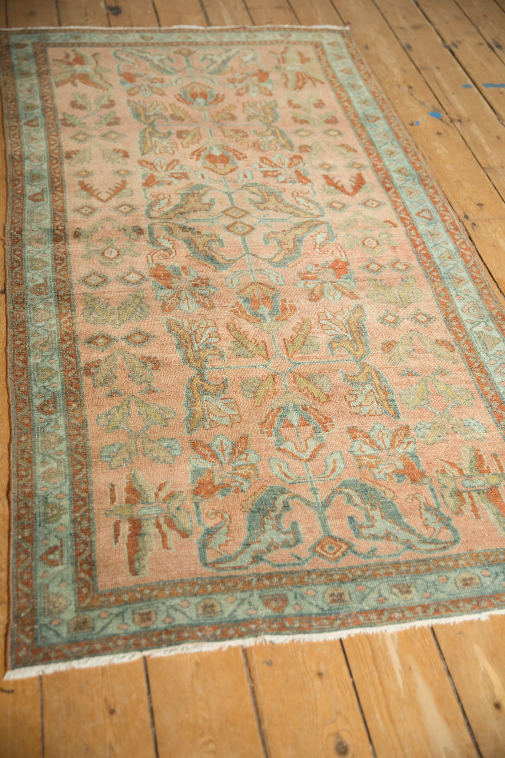 Lilihan/Rug
